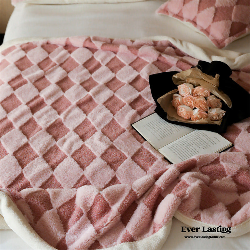 Diamond Fleece Blanket / Pink Blankets