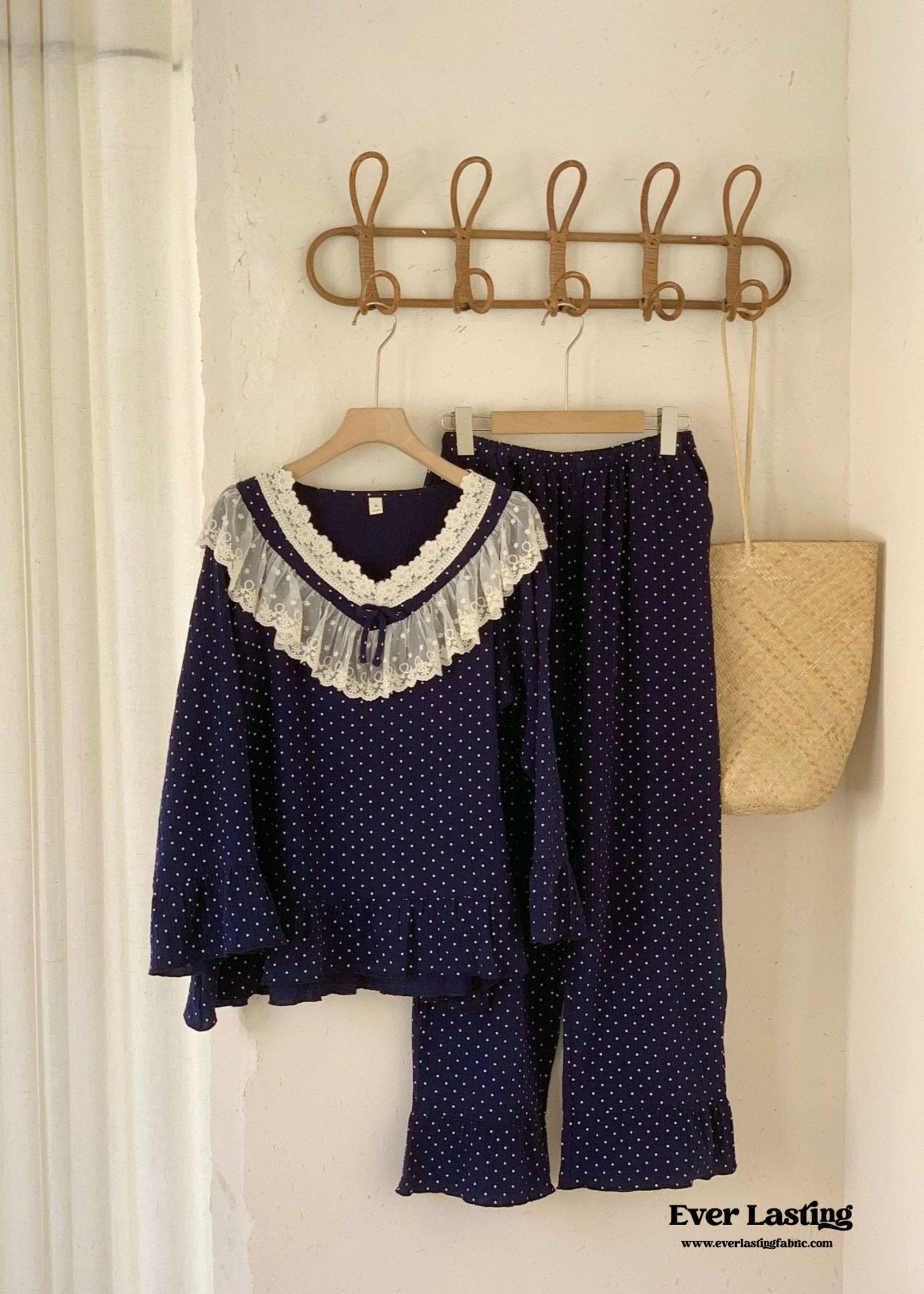 Double Gauze Lace Collar Pajama Set / Beige - Ever Lasting