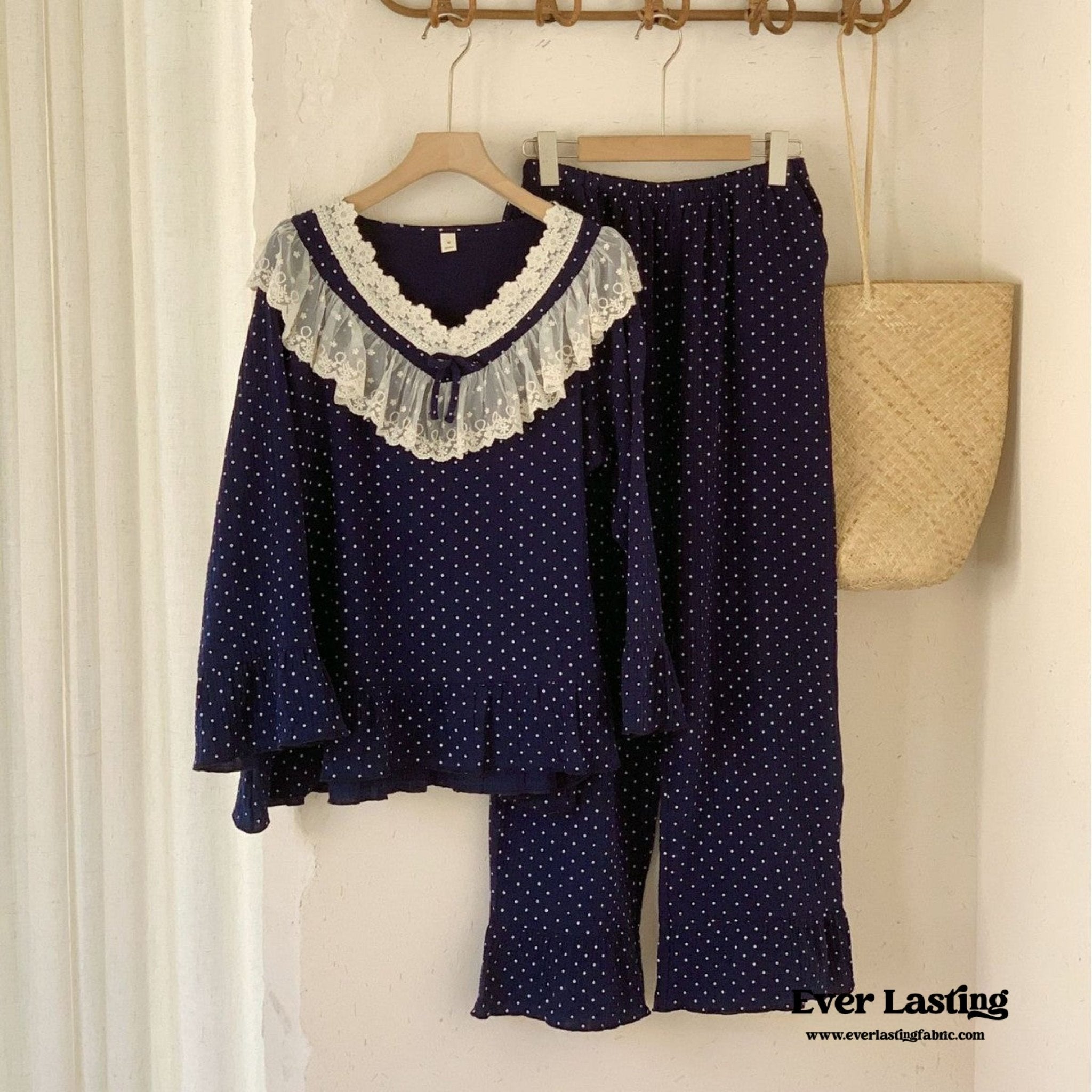 Double Gauze Lace Collar Pajama Set / Beige - Ever Lasting