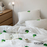 Double Layered Embroidered White Bedding Set / Broccoli