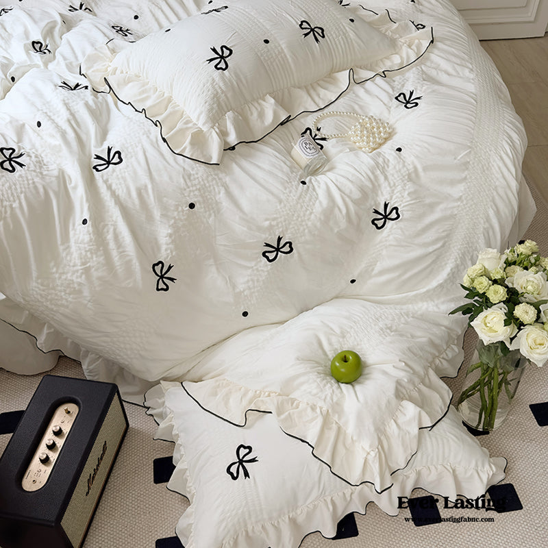 Dreamy Embroidered Ruffle Bedding Set / Roses