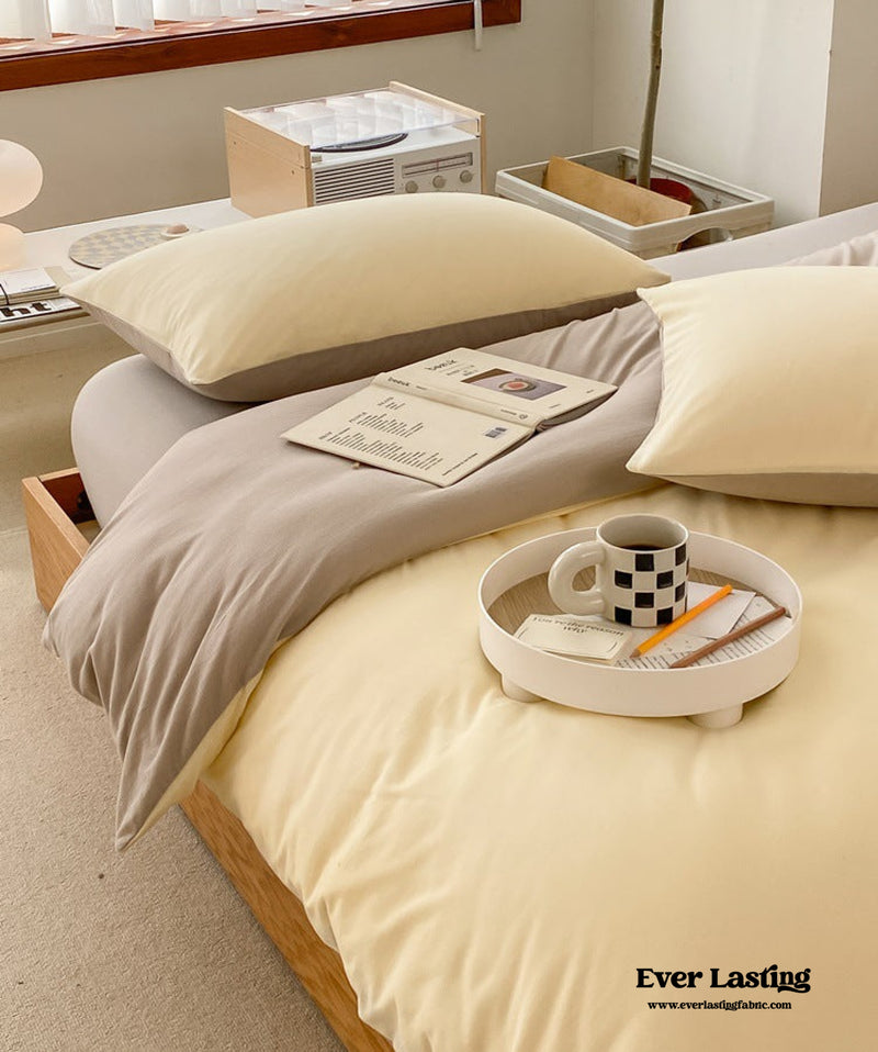 Duo Earth Tone Jersey Knit Bedding Set / White Beige