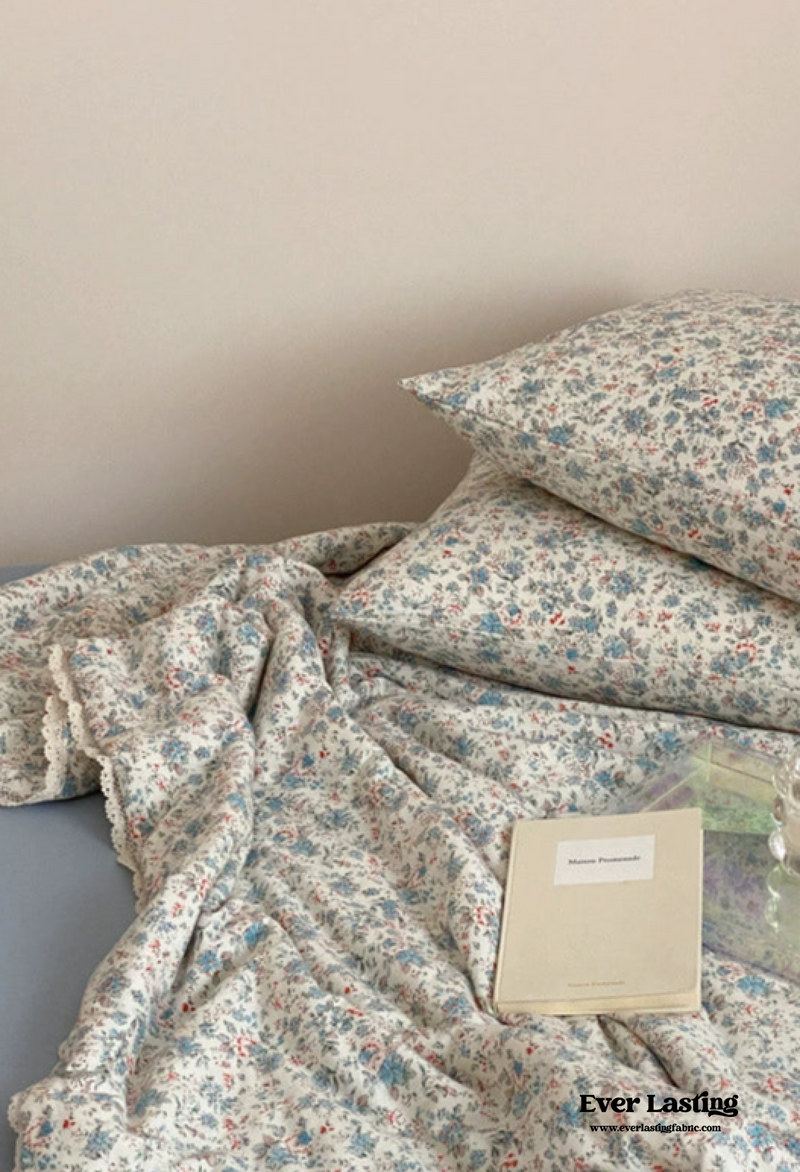 Earthy Cottagecore Floral Comforter Blanket Set / Brown