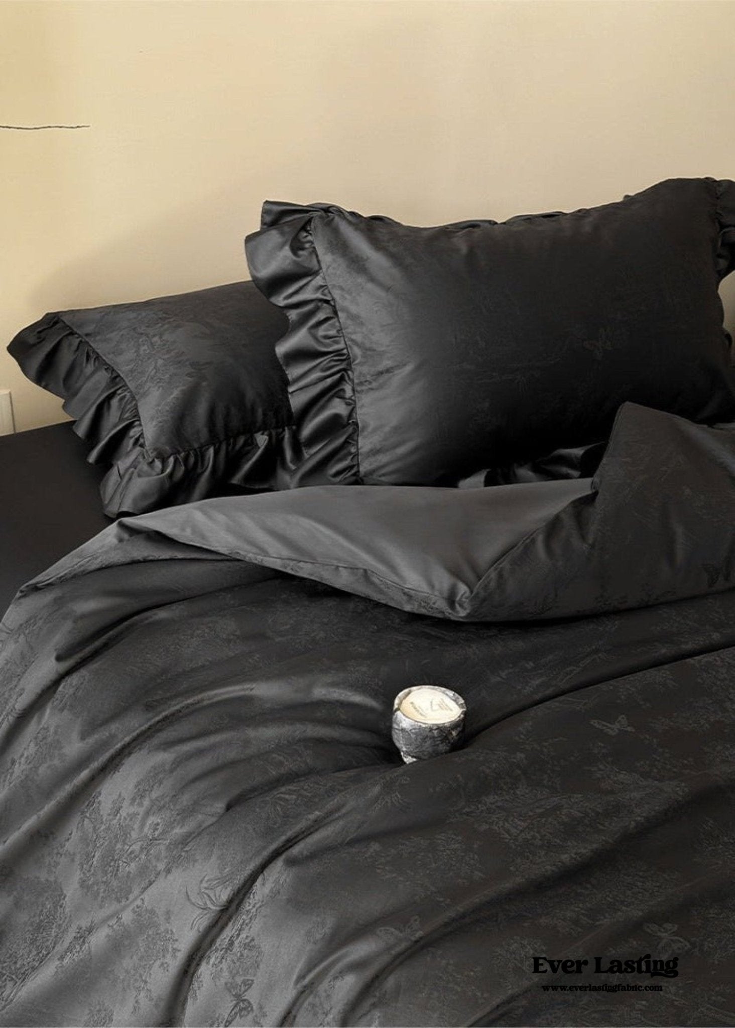 Elise French Lace Jacquard Satin Bedding Set / Dark Gray - Ever Lasting