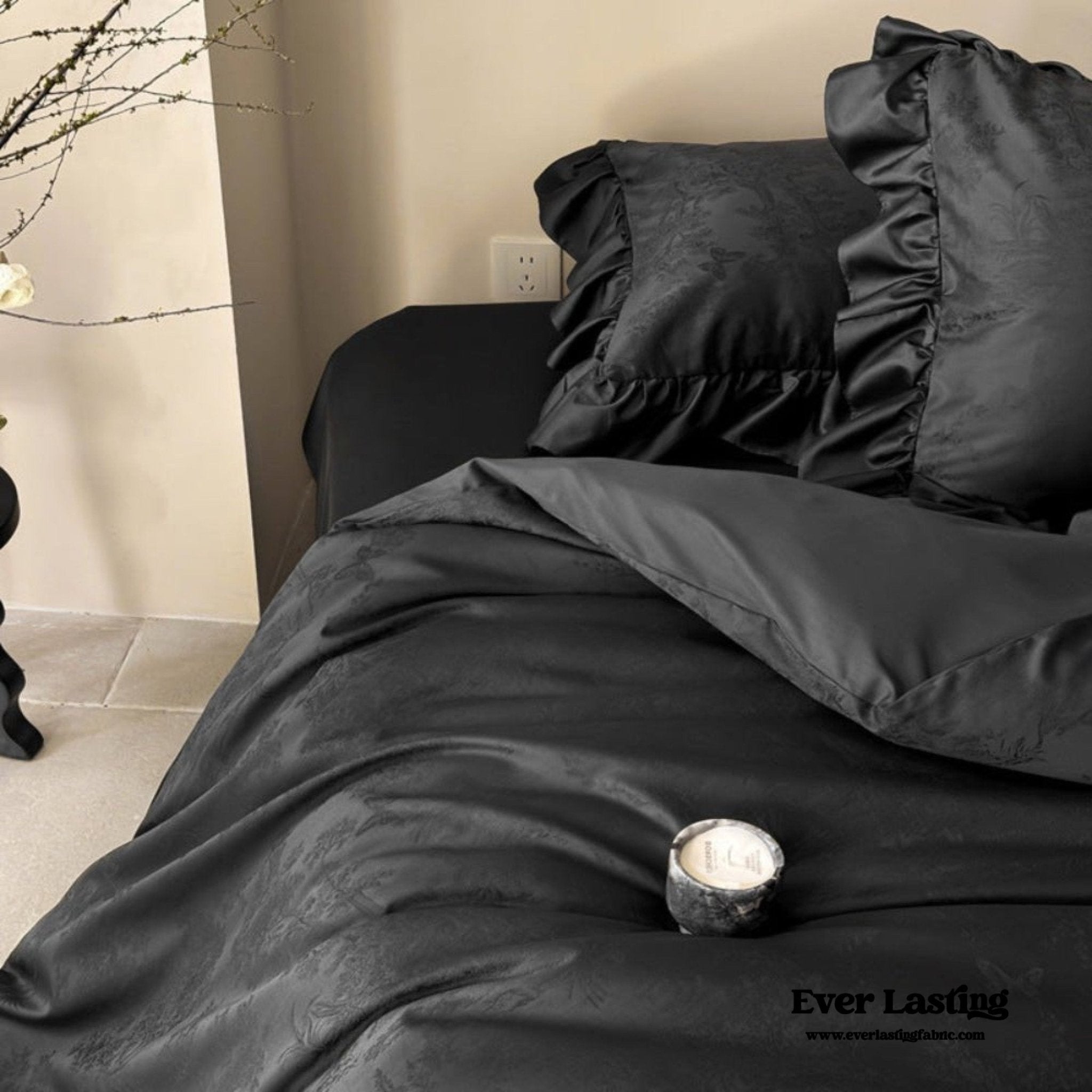 Elise French Lace Jacquard Satin Bedding Set / Dark Gray - Ever Lasting