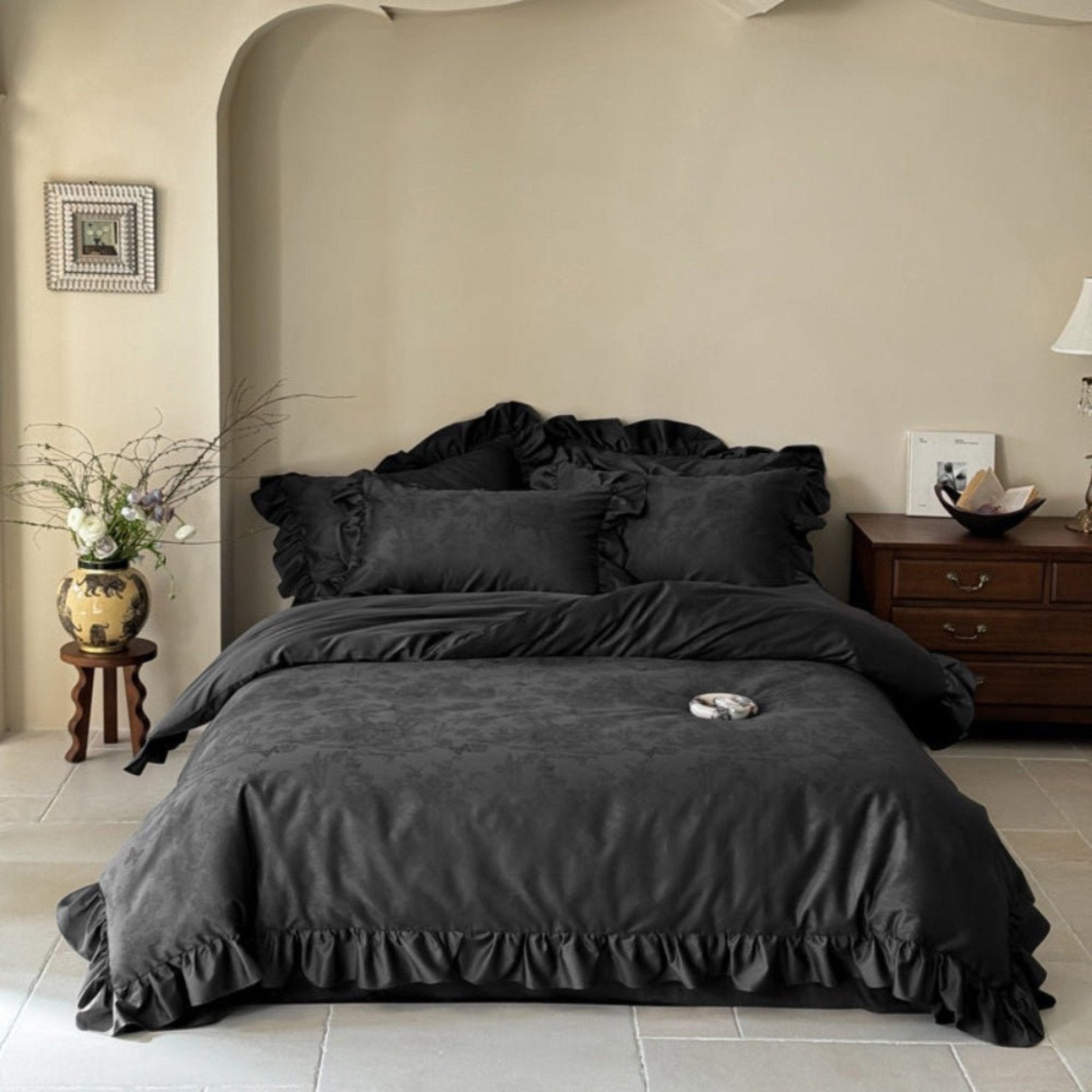 Elise French Lace Jacquard Satin Bedding Set / Dark Gray - Ever Lasting