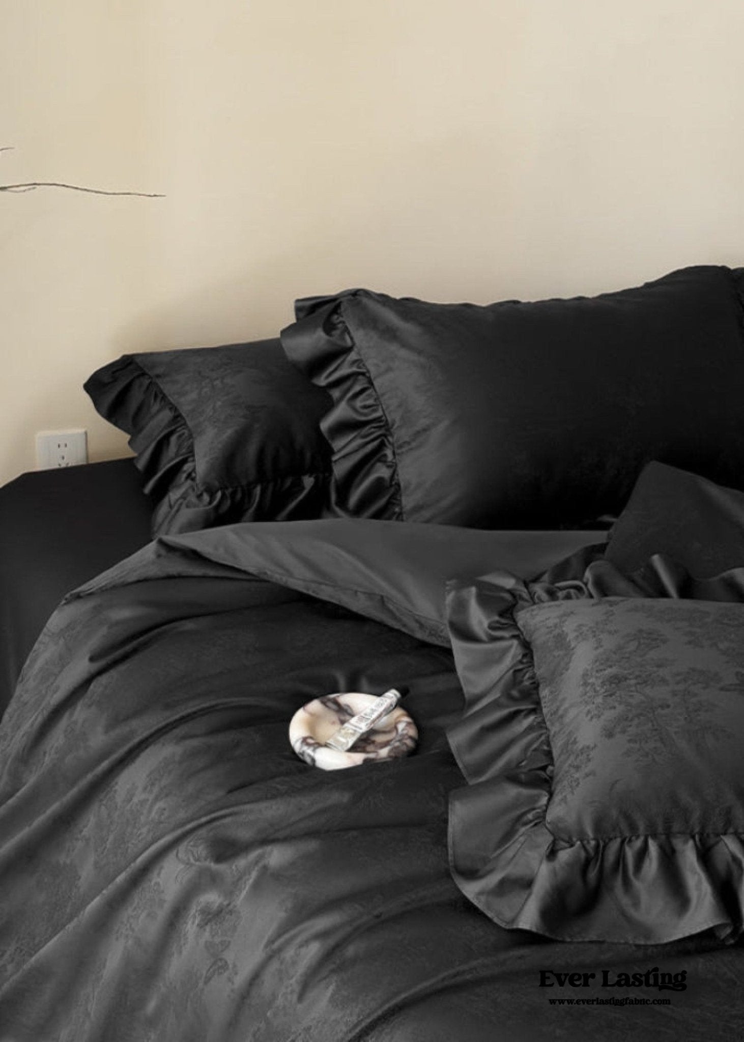 Elise French Lace Jacquard Satin Bedding Set / Dark Gray - Ever Lasting