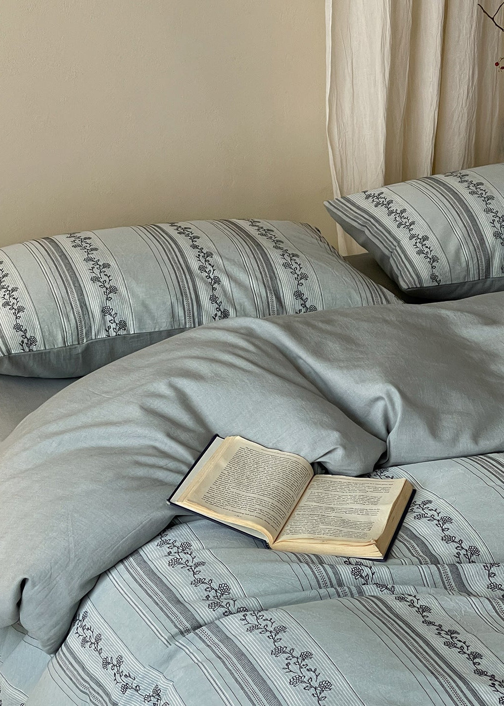 -Ever Lasting - Eloise Jacquard Bedding Set / Beige -Bedding Set -Ever Lasting