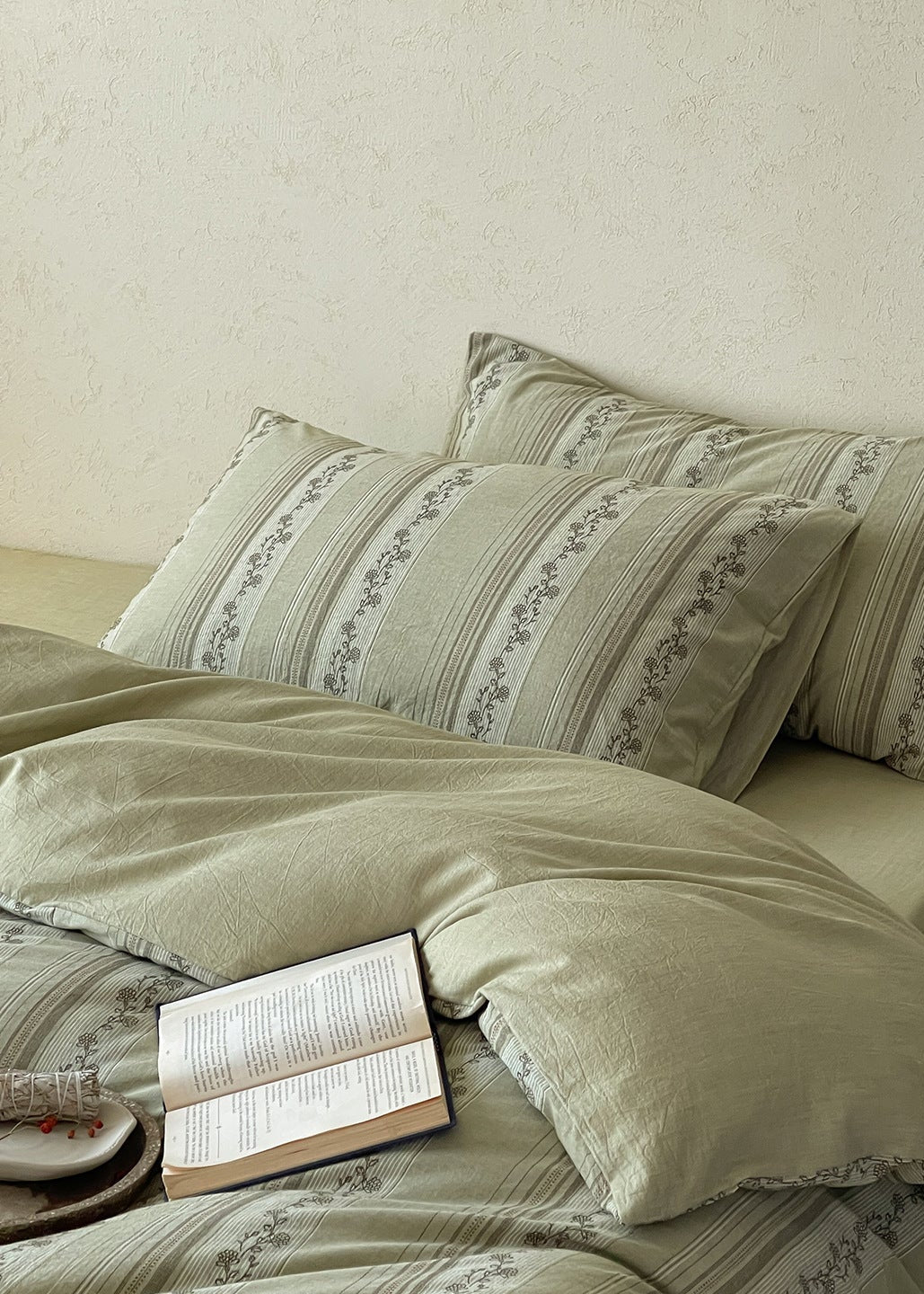 -Ever Lasting - Eloise Jacquard Bedding Set / Beige -Bedding Set -Ever Lasting