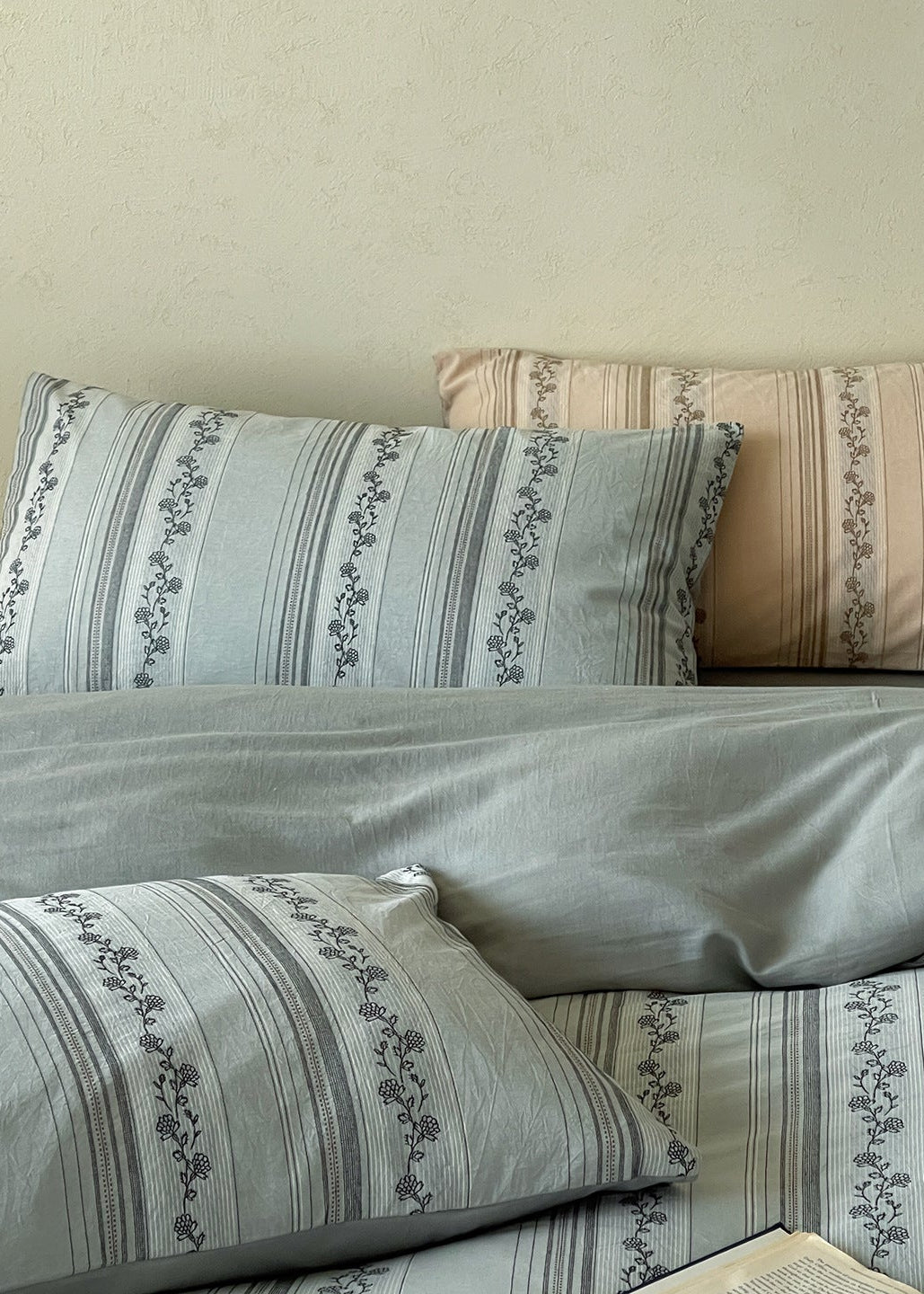 -Ever Lasting - Eloise Jacquard Bedding Set / Beige -Bedding Set -Ever Lasting