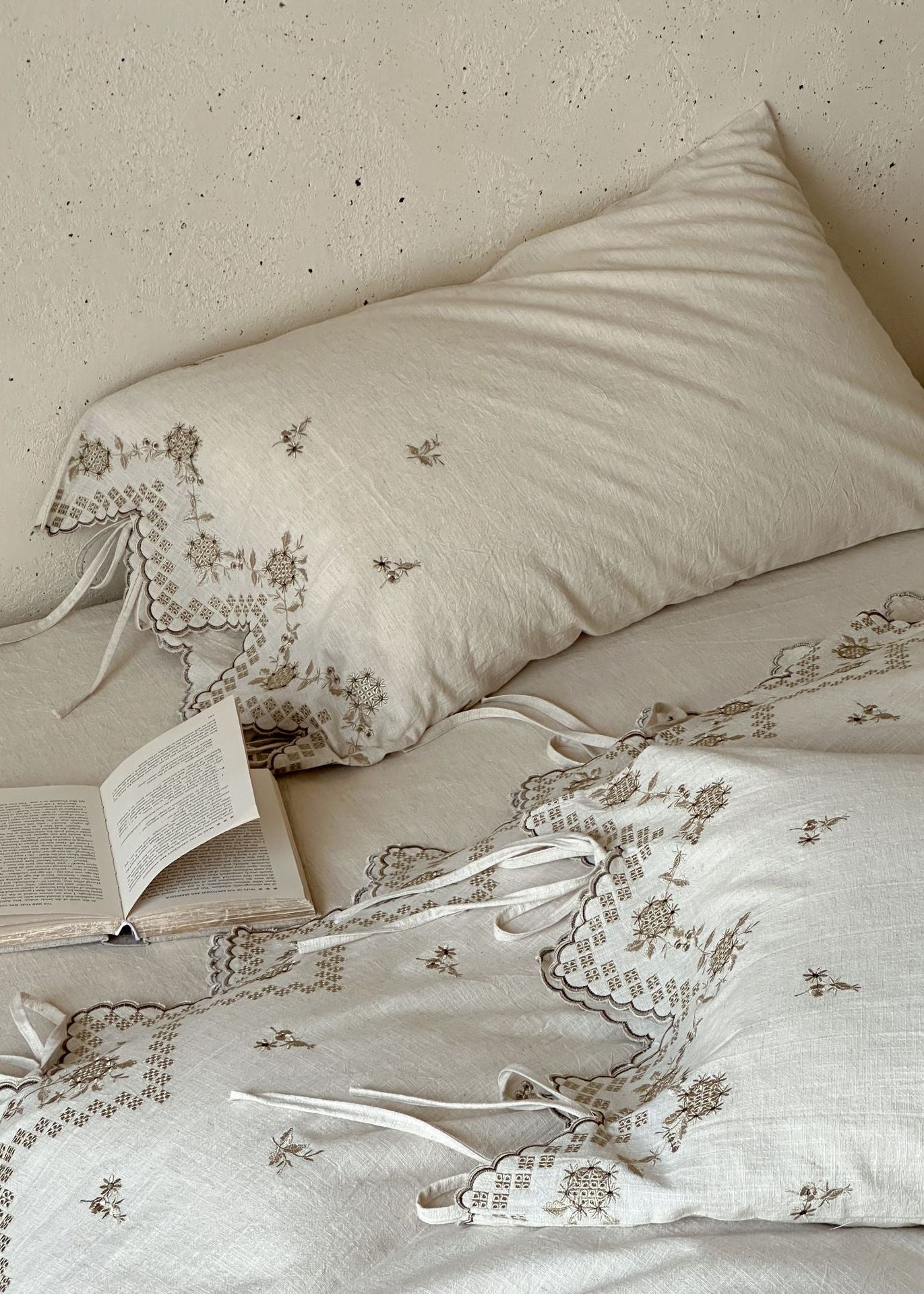 -Ever Lasting - Elsie Floral Bedding Set / White -Bedding Set -Ever Lasting