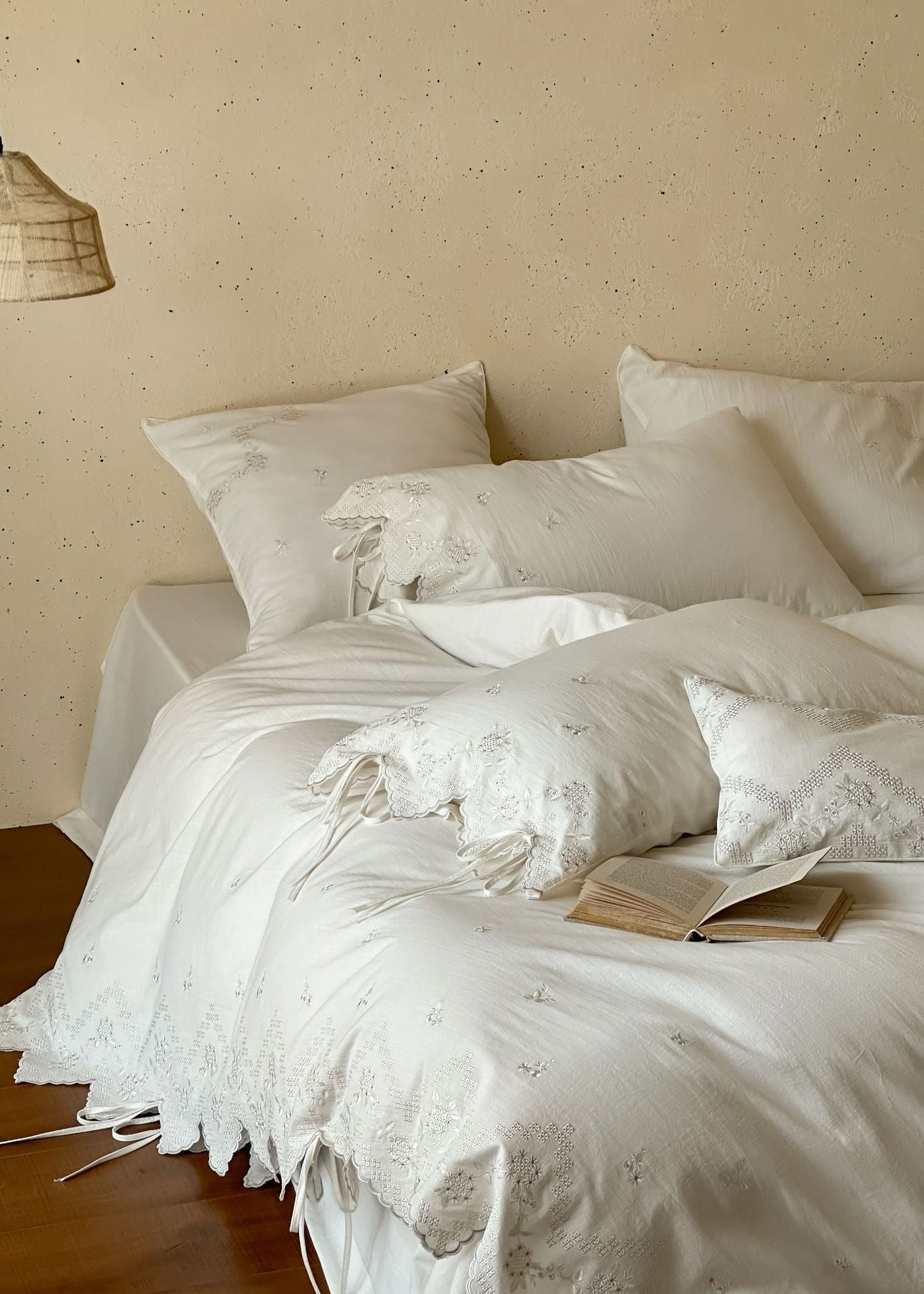 -Ever Lasting - Elsie Floral Bedding Set / White -Bedding Set -Ever Lasting