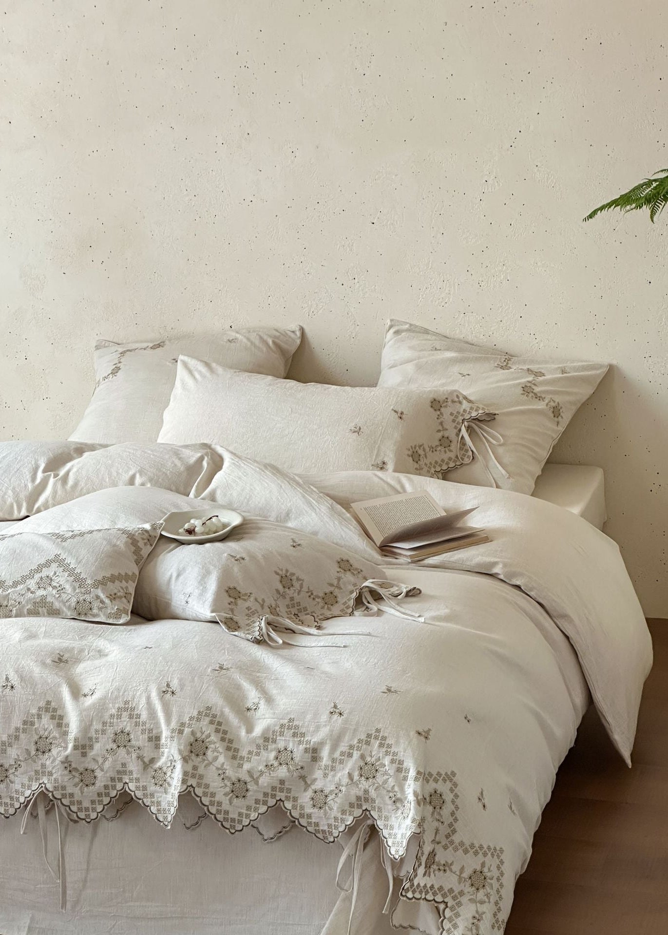 -Ever Lasting - Elsie Floral Bedding Set / White -Bedding Set -Ever Lasting