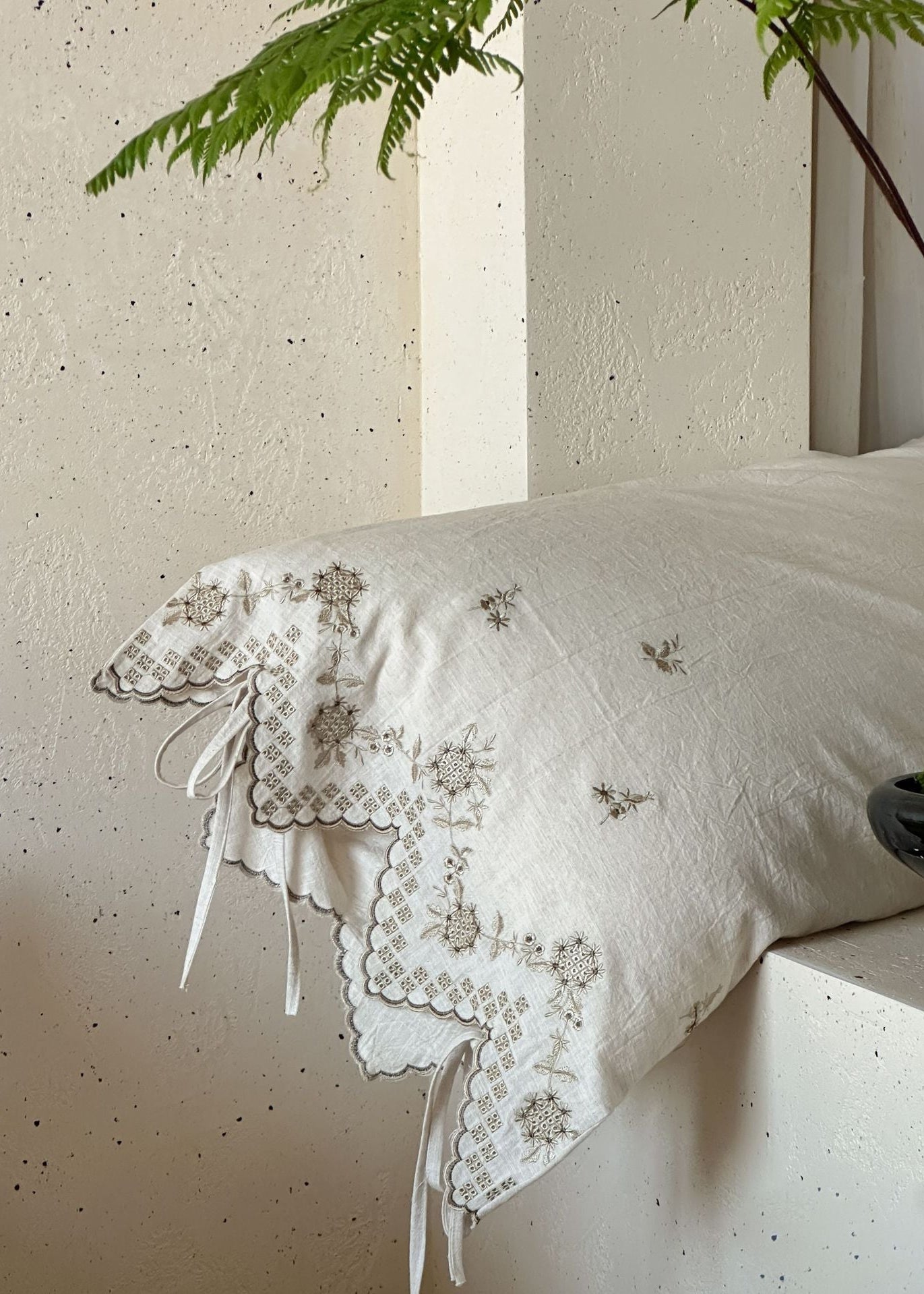 -Ever Lasting - Elsie Floral Bedding Set / White -Bedding Set -Ever Lasting