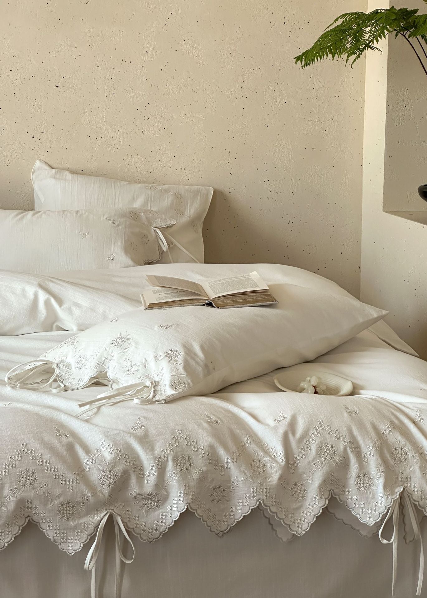 -Ever Lasting - Elsie Floral Bedding Set / White -Bedding Set -Ever Lasting