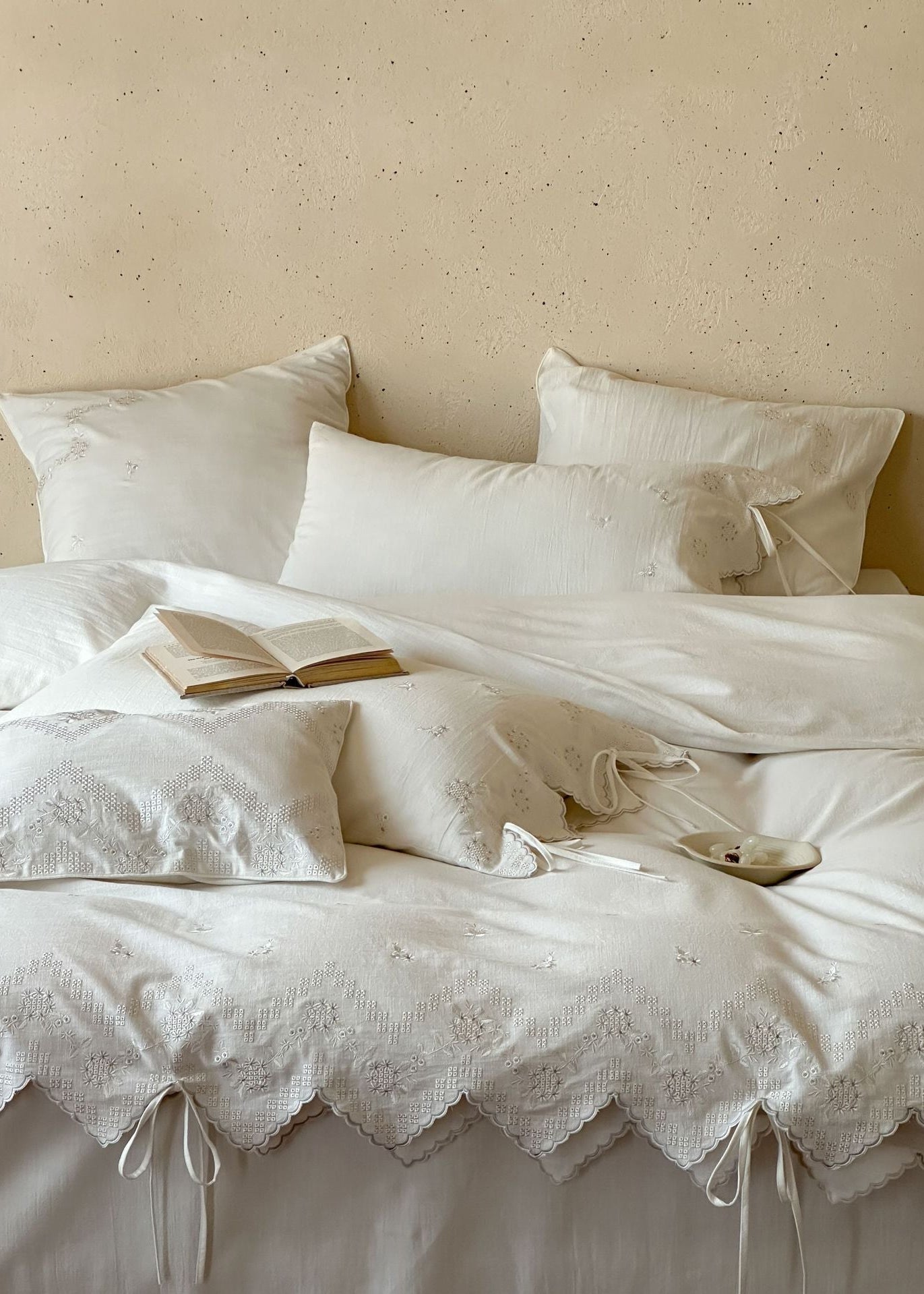 -Ever Lasting - Elsie Floral Bedding Set / White -Bedding Set -Ever Lasting