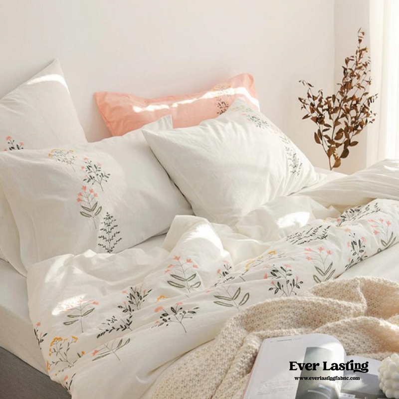 Embroidered Bedding Set / Pink - Ever Lasting