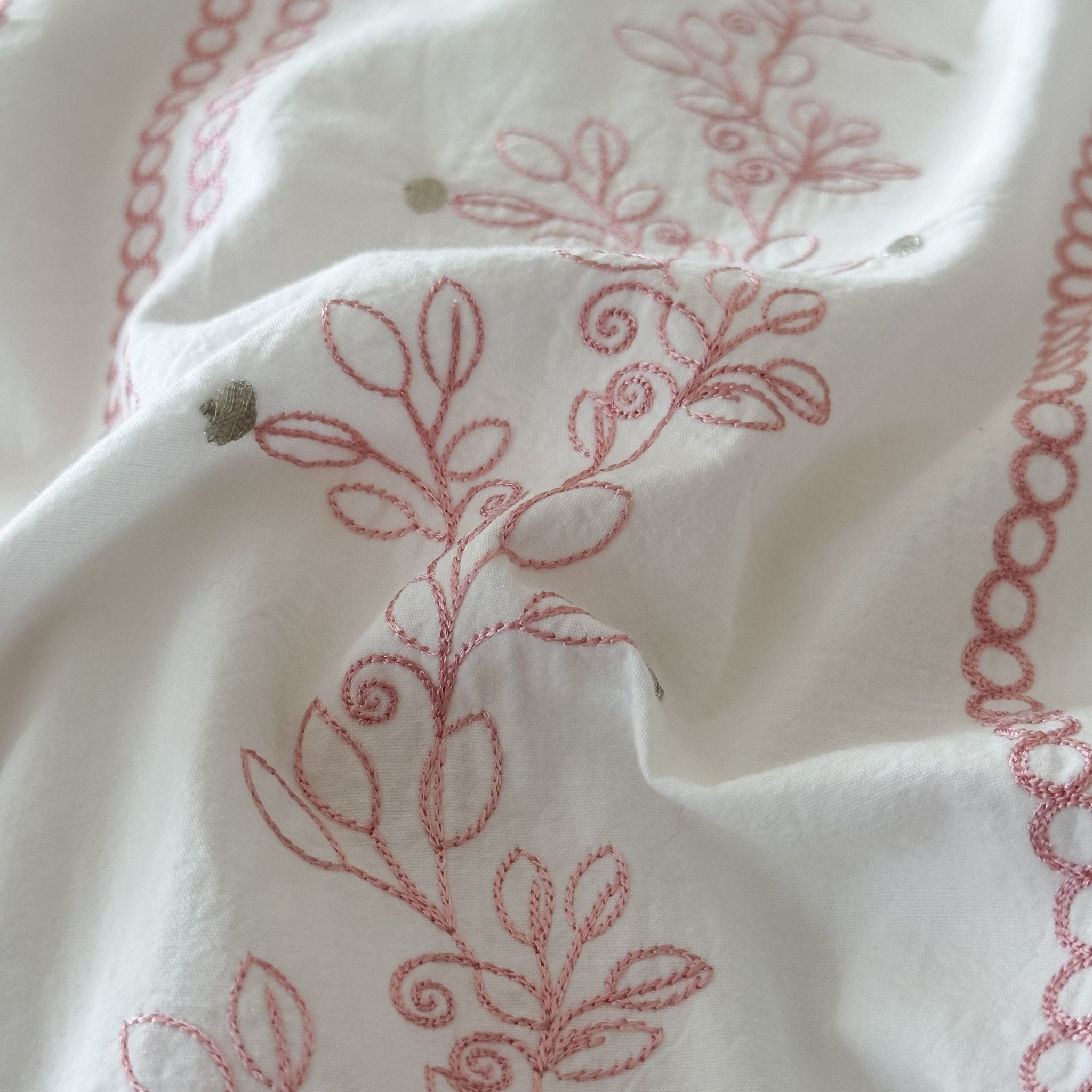 Embroidered French Lace Ruffle Bedding Set / Pink - Ever Lasting