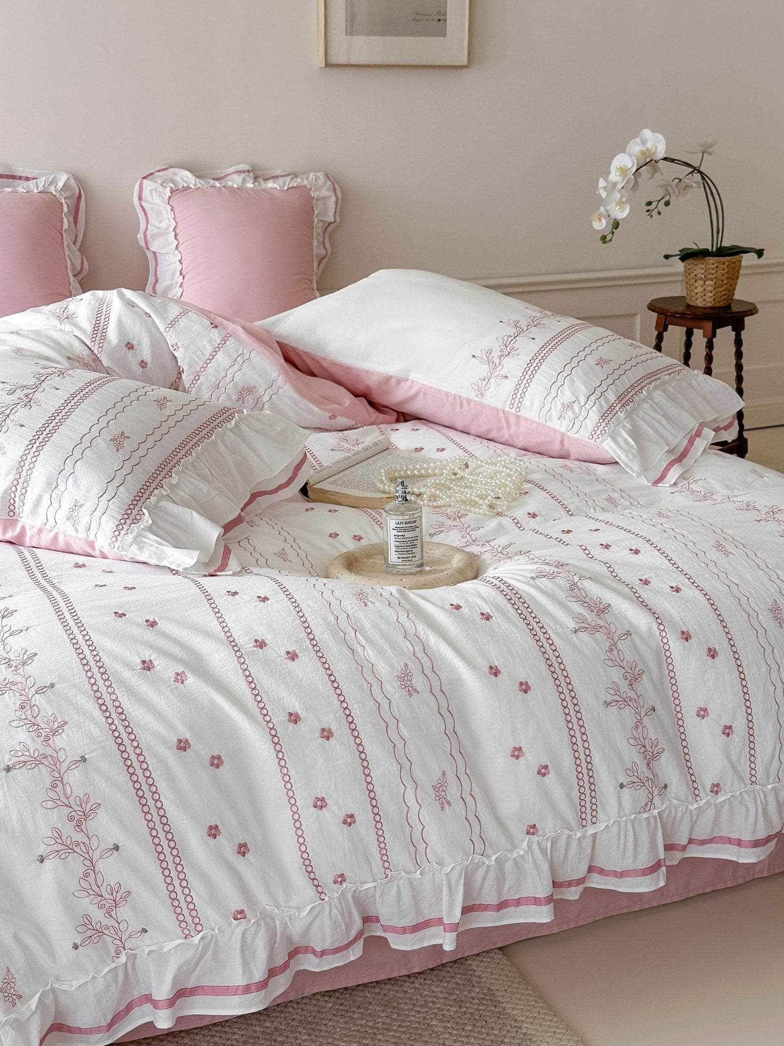 Embroidered French Lace Ruffle Bedding Set / Pink - Ever Lasting