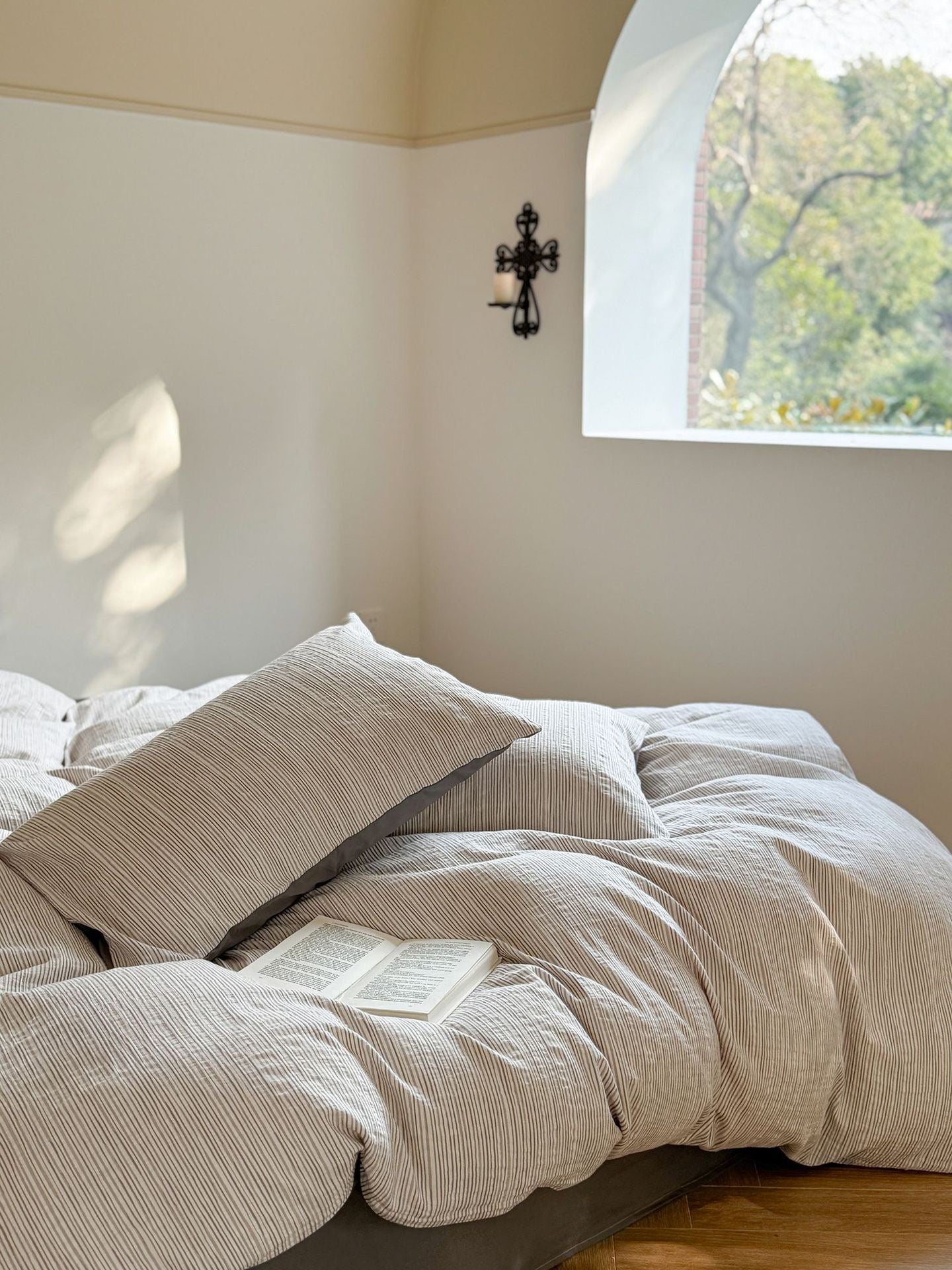  - Ever Lasting - Emma Duo Striped Jacquard Bedding Set / Pink - Bedding Set - Ever Lasting