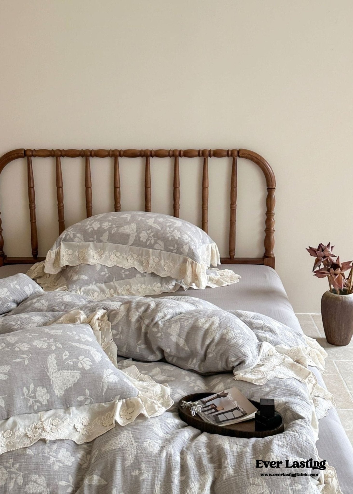 Emmeline Lace Ruffle Floral Bedding Set / White - Ever Lasting