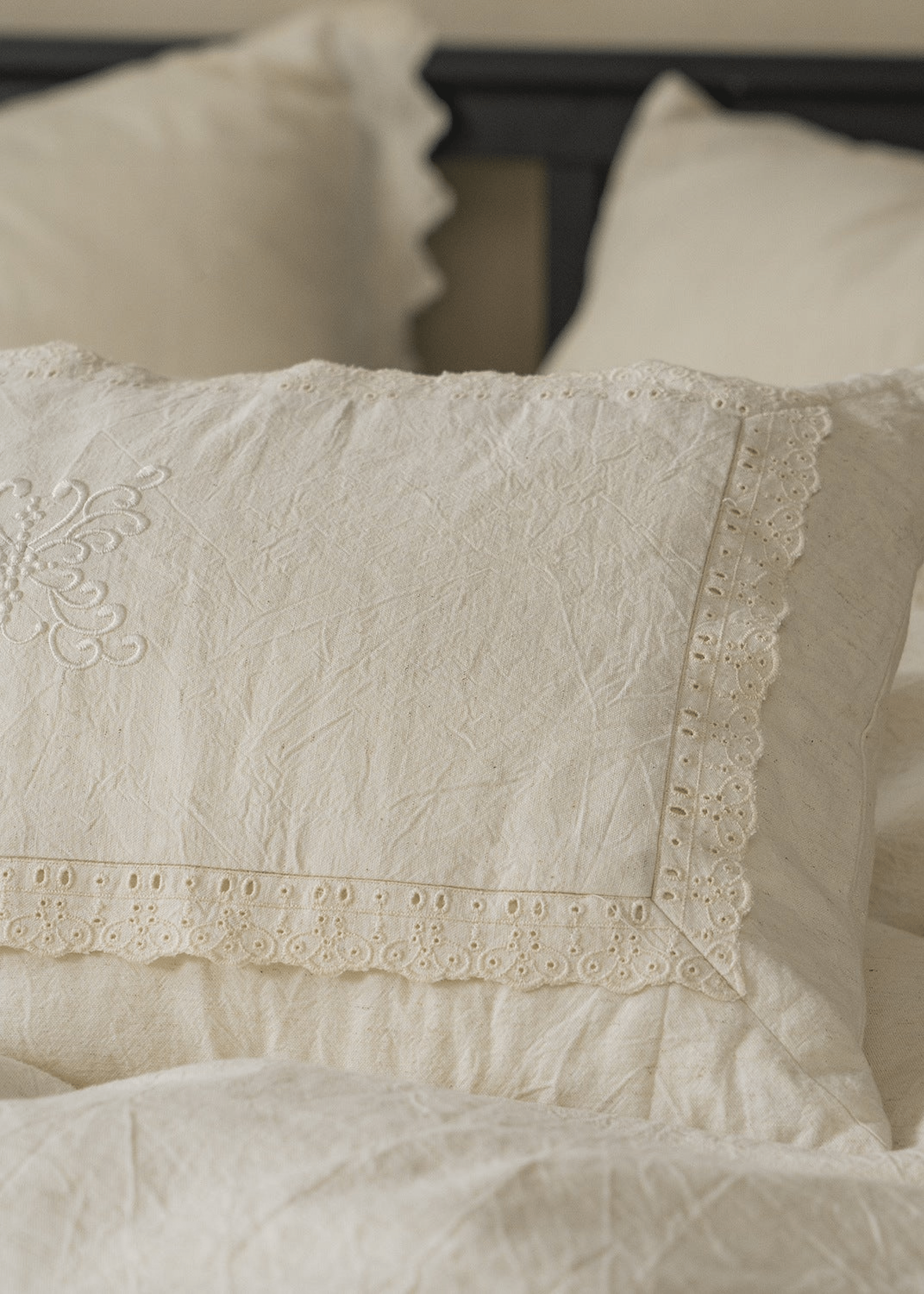  - Ever Lasting - Esme French Linen Cotton Embroidered Floral Bedding Set / White - Bedding Set - Ever Lasting