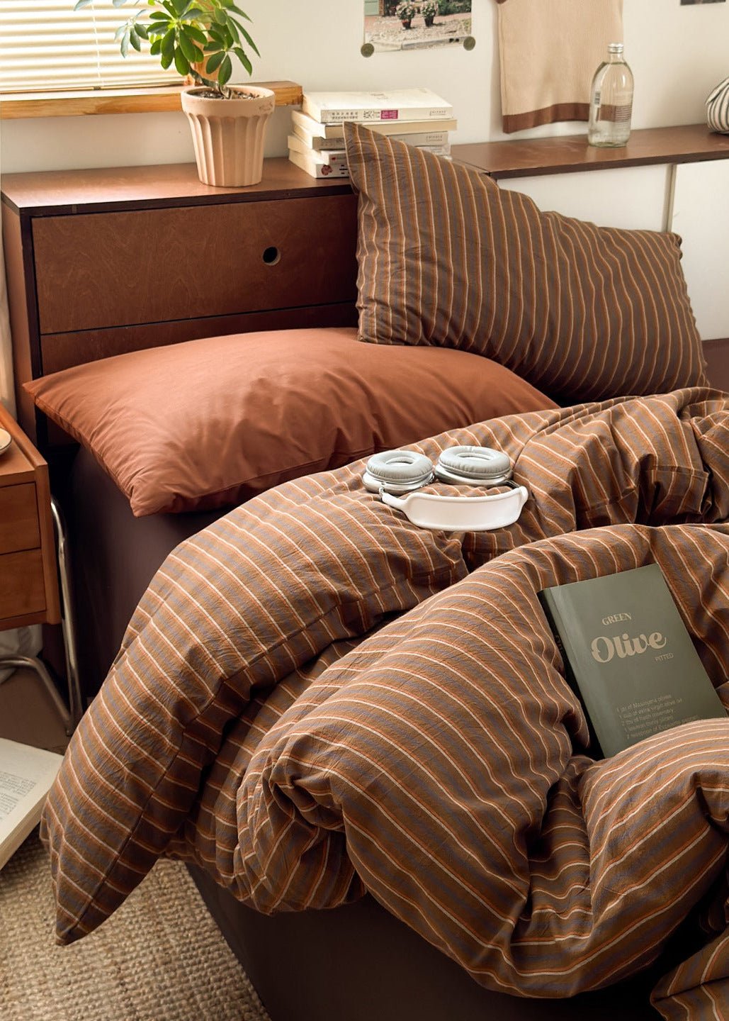  - Ever Lasting - Everly Striped Washed Cotton Bedding Set / Brown - Bedding Set - Ever Lasting