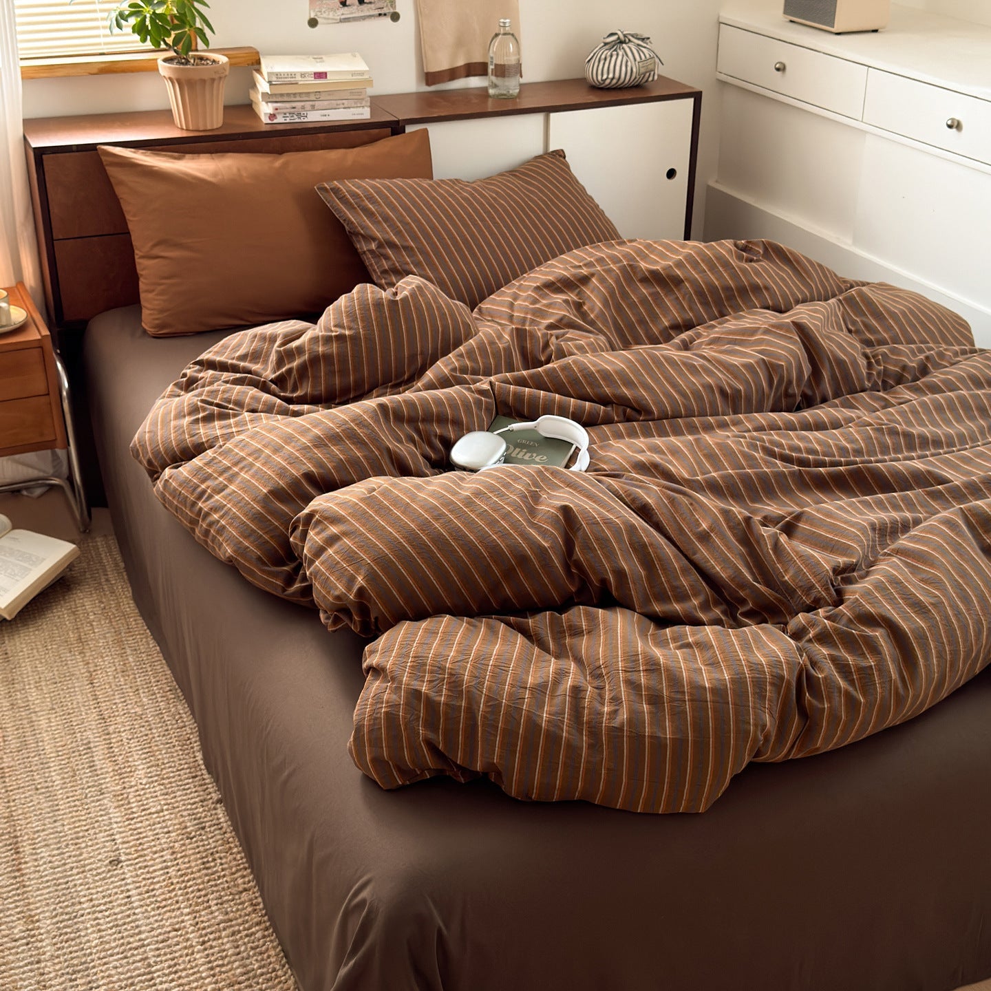  - Ever Lasting - Everly Striped Washed Cotton Bedding Set / Brown - Bedding Set - Ever Lasting