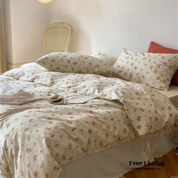 Floral Bedding Set / Beige