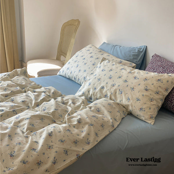 Floral Bedding Set / Blue