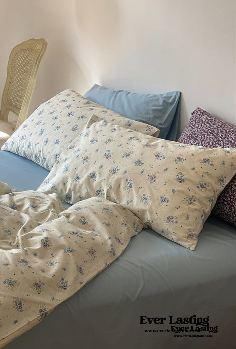 Floral Bedding Set / Blue