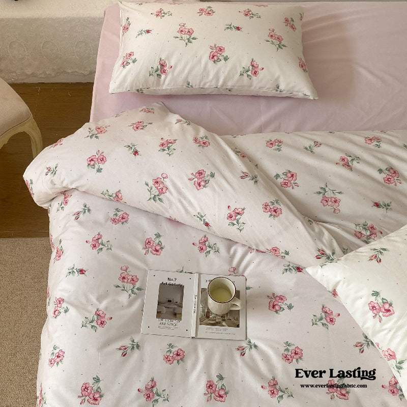 Floral Bedding Set / Pink