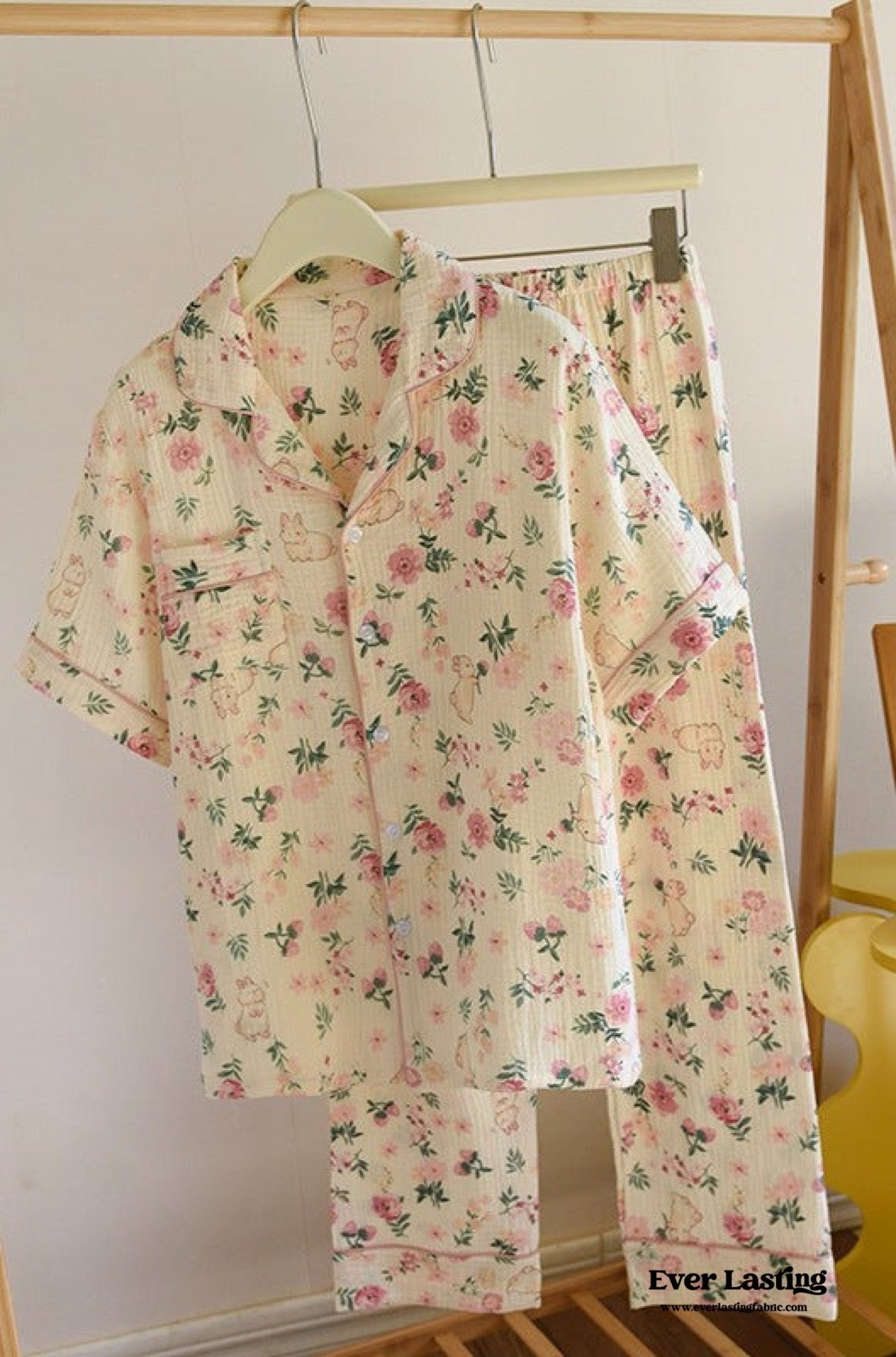 Floral Garden Short Sleeves and Pants Cotton Pajama Set / White - Ever Lasting