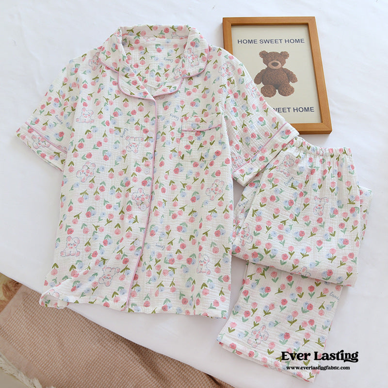 Floral Garden Short Sleeves And Pants Cotton Pajama Set / White Pajamas