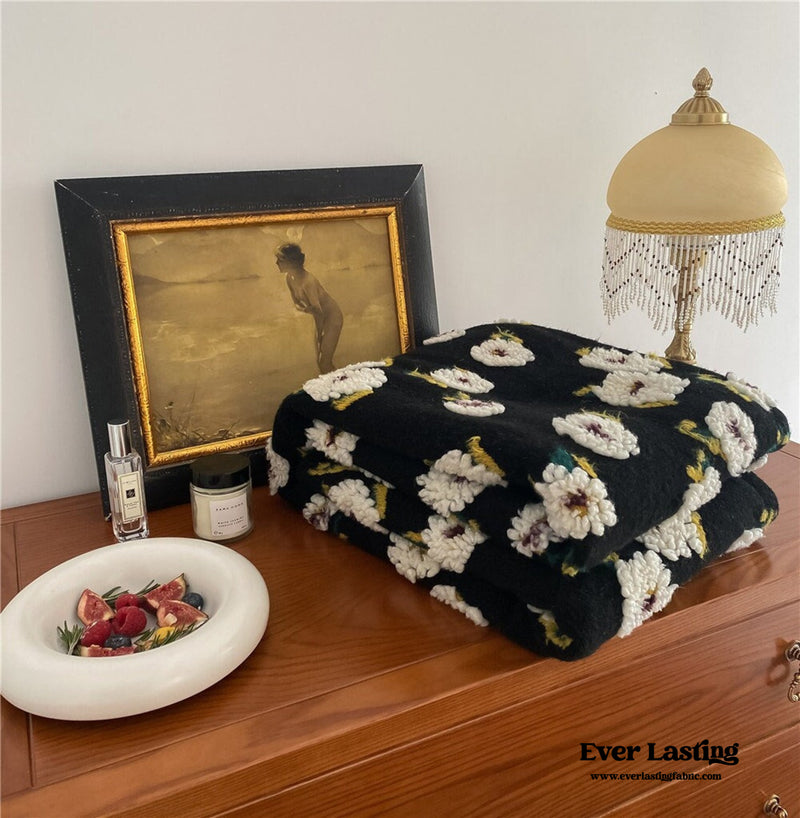 Floral Wool Velvet Blanket / Beige Small Blue Blankets