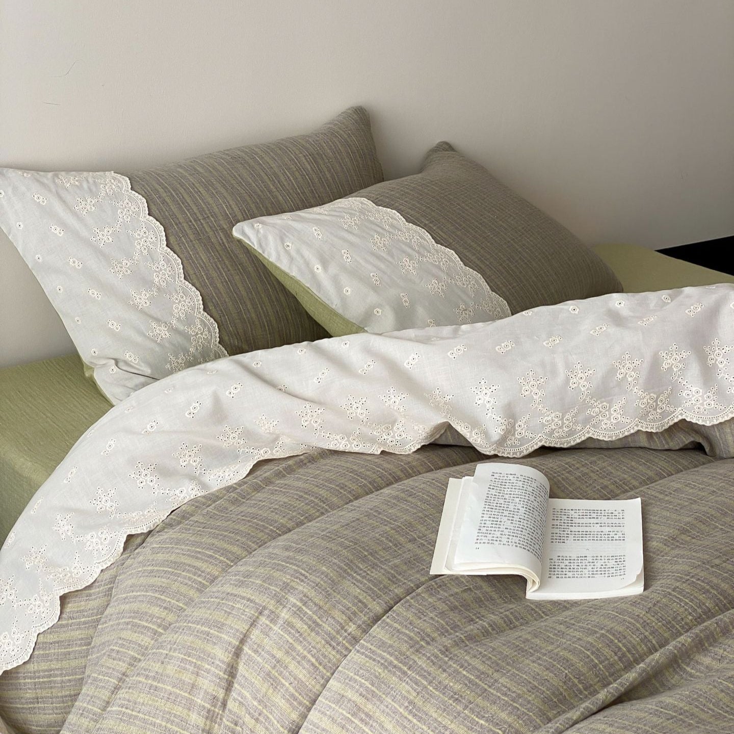 Florence Lace Double Gauze Striped Bedding Bundle - Ever Lasting