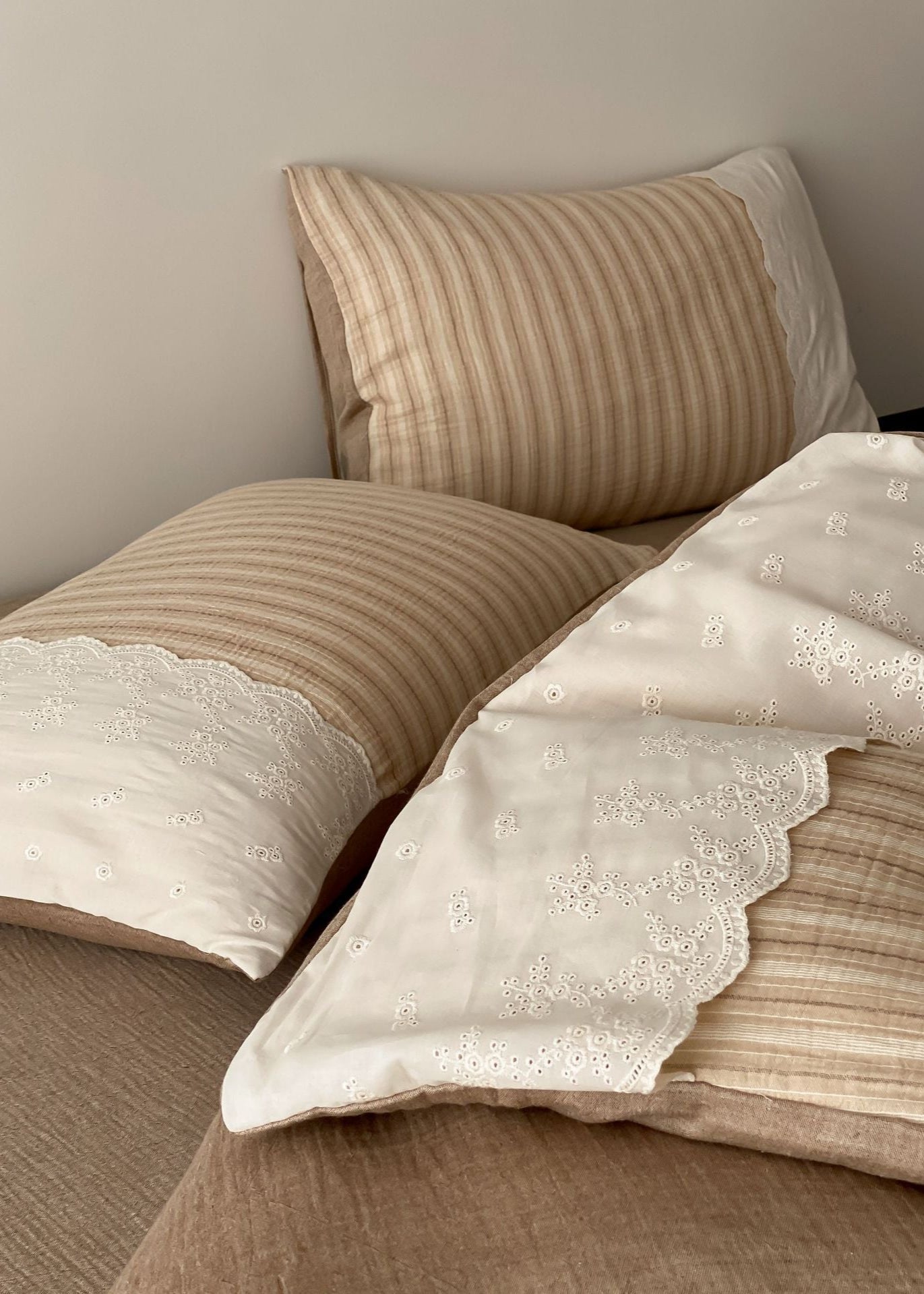 Florence Lace Double Gauze Striped Bedding Bundle - Ever Lasting