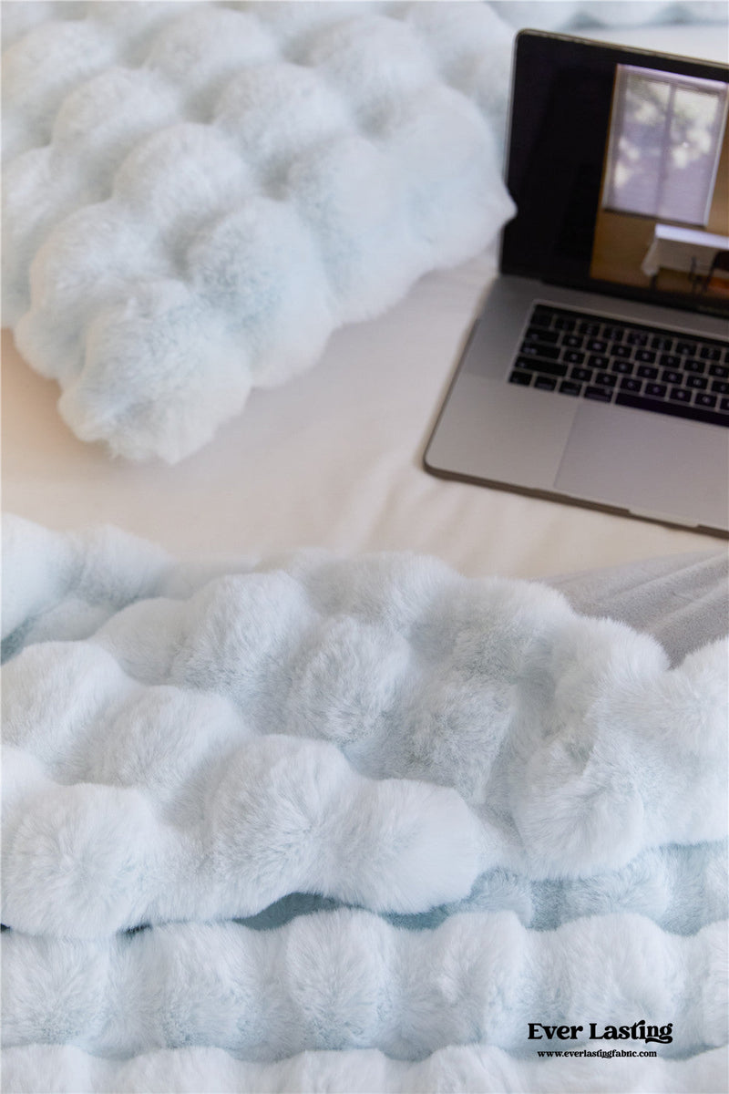 Fluffy Plush Throw Blanket / Blue Blankets