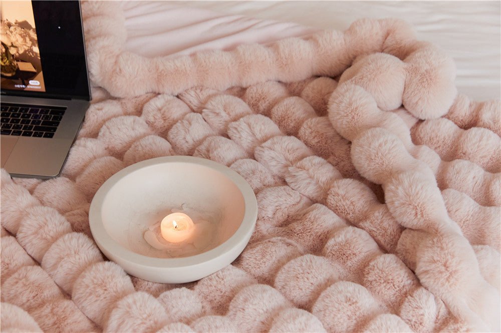  - Ever Lasting - Fluffy Plush Throw Blanket / White - Blankets - Ever Lasting