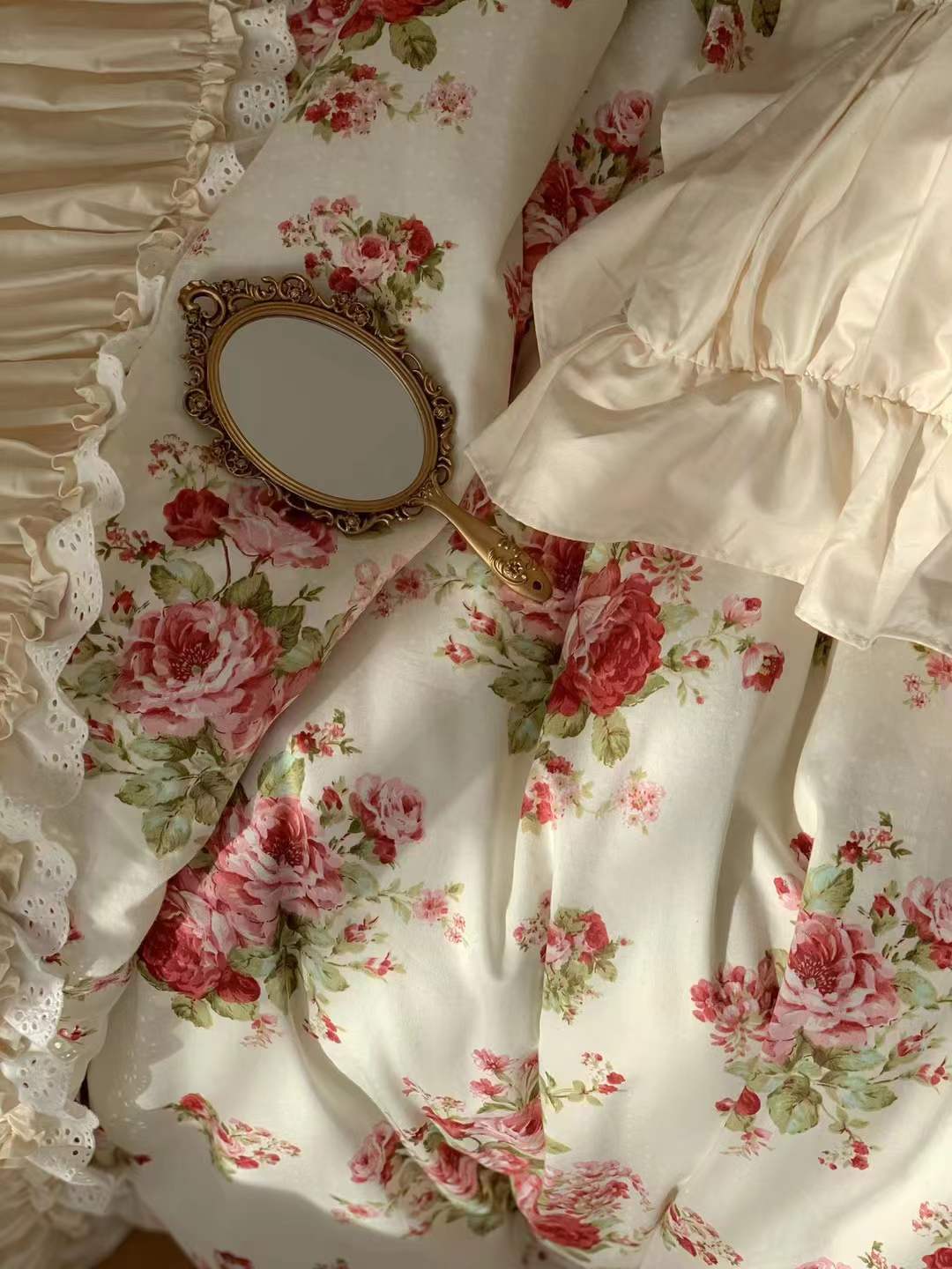  - Ever Lasting - French Rose Floral Ruffle Bedding Set / White - Bedding Set - Ever Lasting