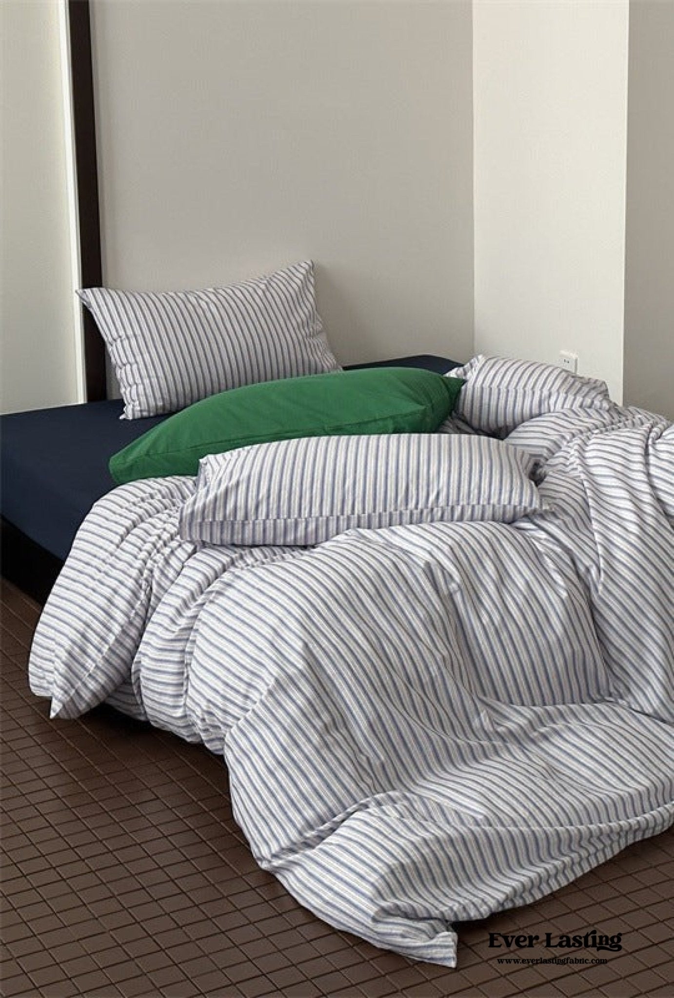 French Stripes Minimal Bedding Bundle - Ever Lasting