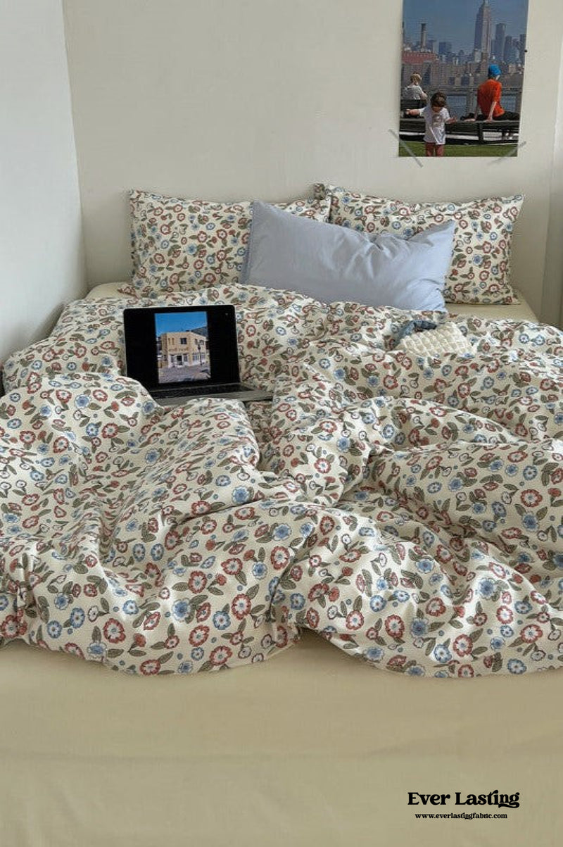 Garden Floral Vintage Bedding Set / Big Rose