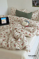 Garden Floral Vintage Bedding Set / Big Rose