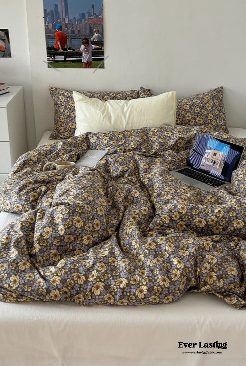 Garden Floral Vintage Bedding Set / Big Rose