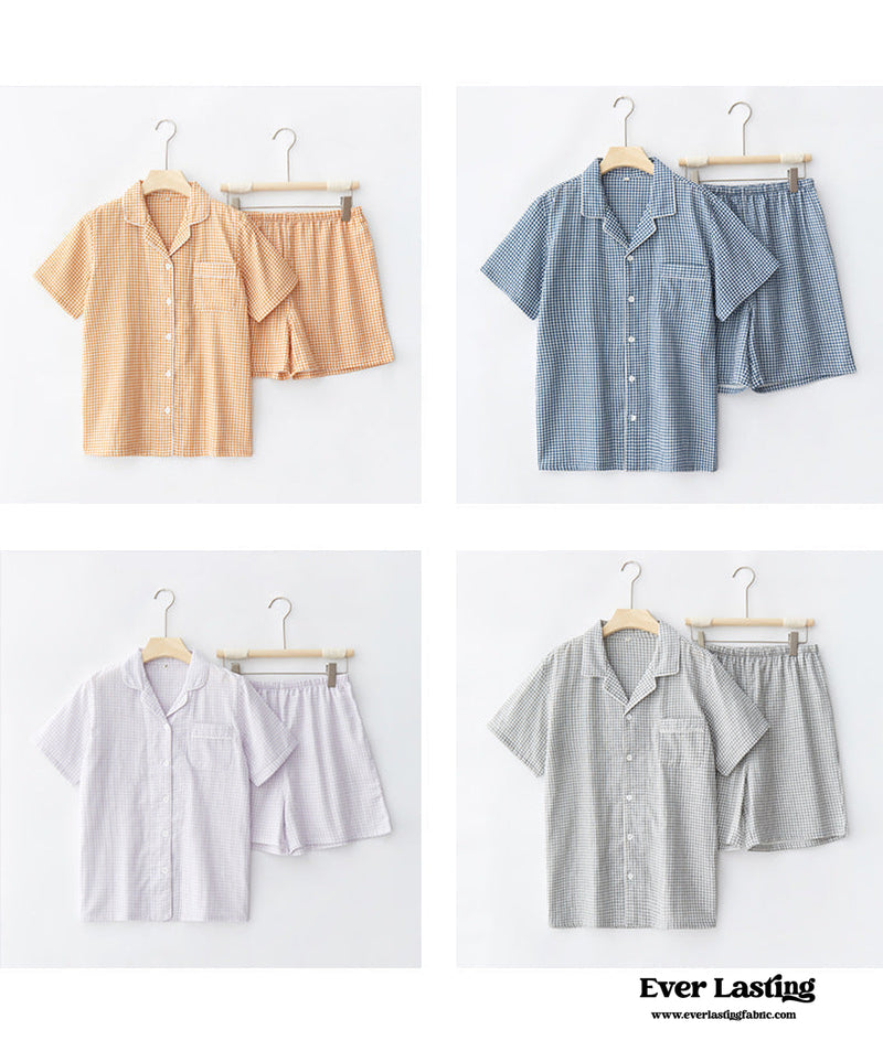 Gingham Short-Sleeve & Shorts Pajama Set / Blue Pajamas