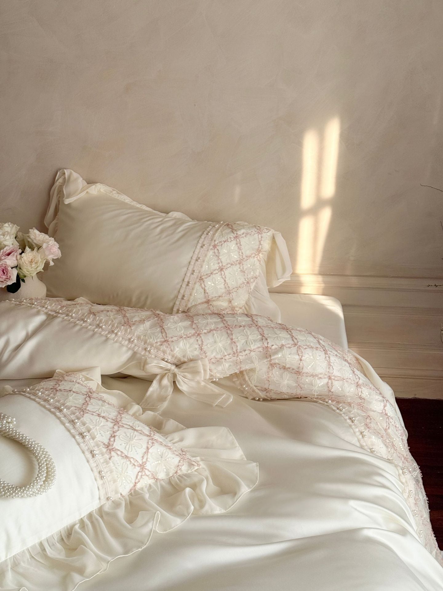 Haute Pearl TENCEL™ Bedding Set / White Romance - Ever Lasting