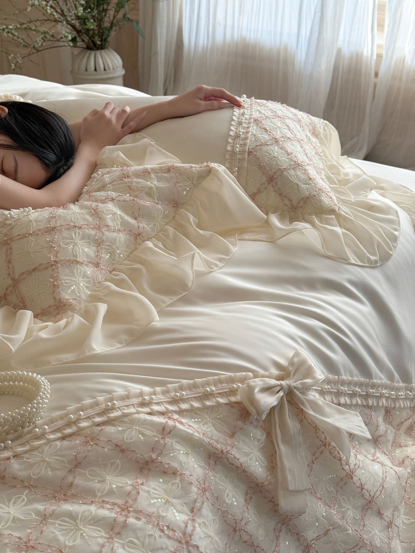 Haute Pearl TENCEL™ Bedding Set / White Romance - Ever Lasting