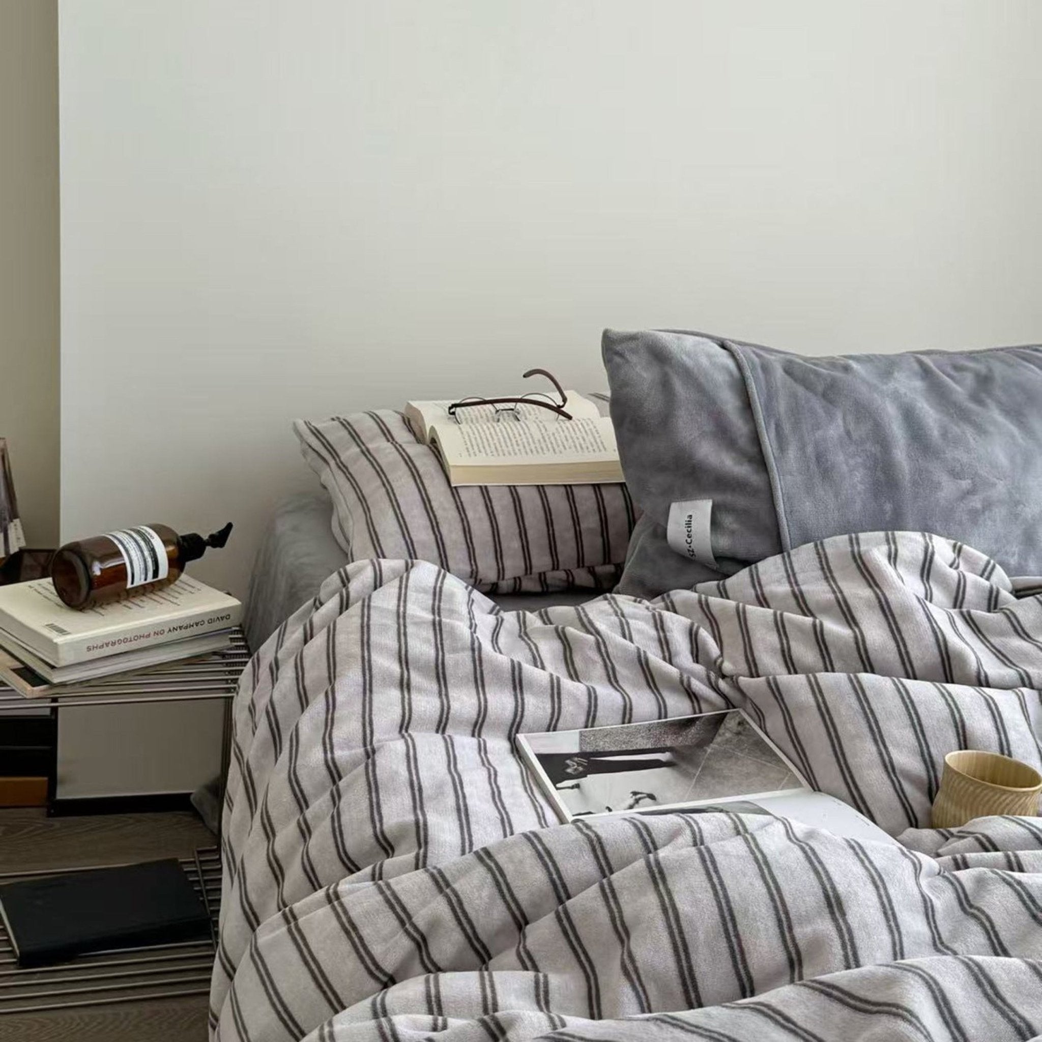 Hazel Minimalist Stripe Velvet Bedding Set / Brown - Ever Lasting