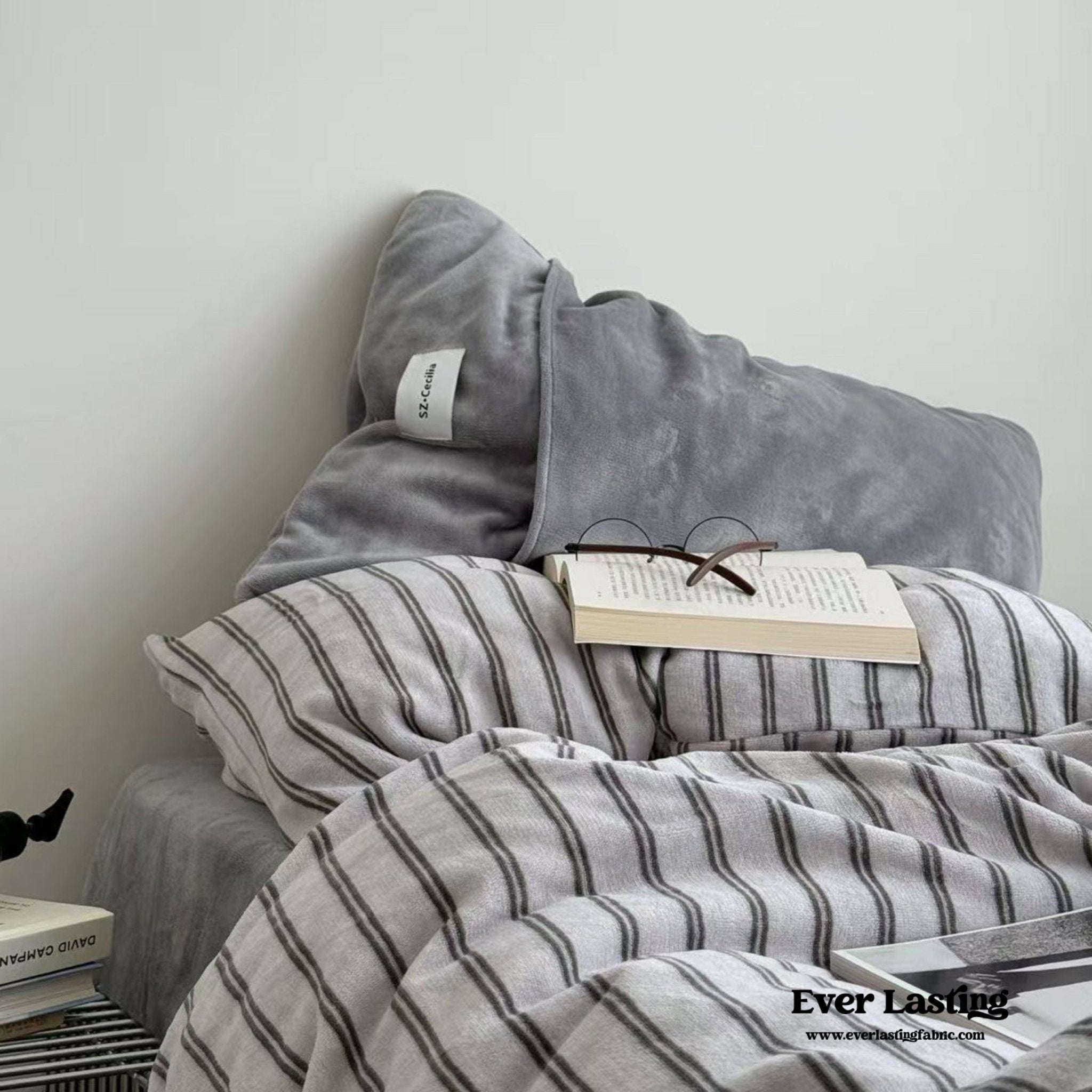 Hazel Minimalist Stripe Velvet Bedding Set / Brown - Ever Lasting