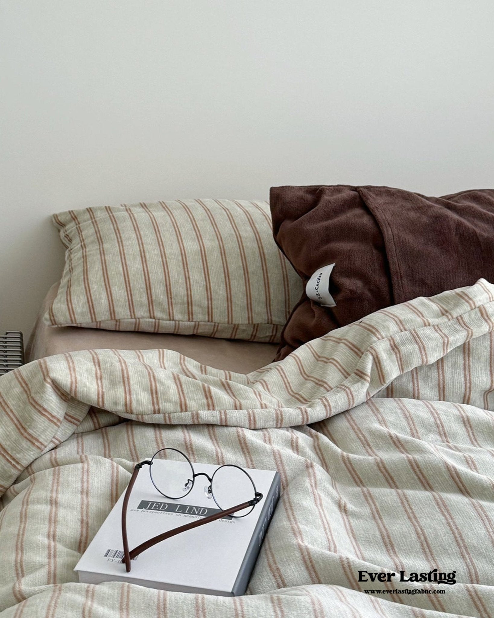 Hazel Minimalist Stripe Velvet Bedding Set / Brown - Ever Lasting